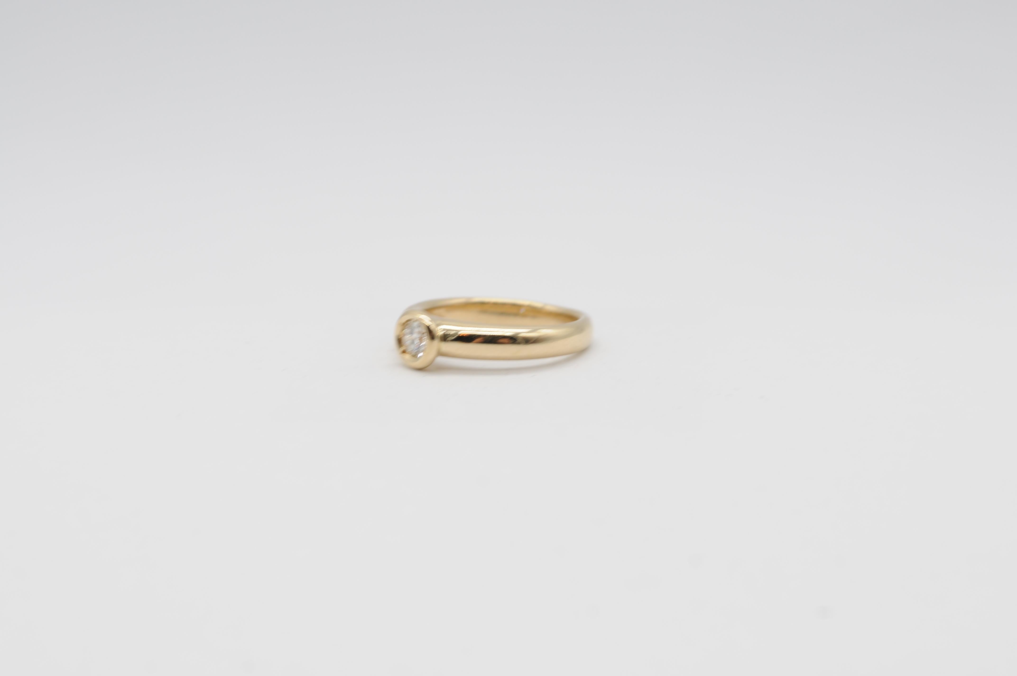 Diamond ring Clarity:VVS1 Color.E Carats:0.30ct in 14k yellow gold  For Sale 4