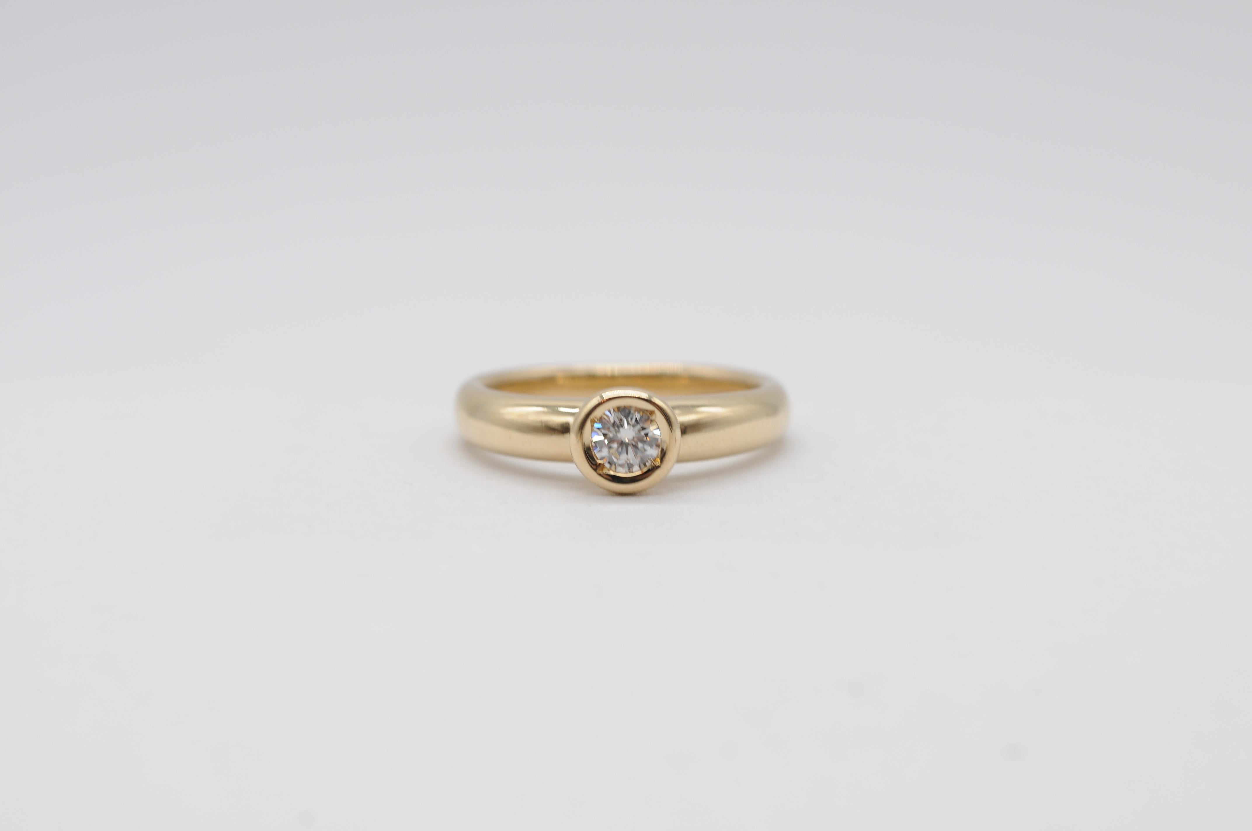 Brilliant Cut Diamond ring Clarity:VVS1 Color.E Carats:0.30ct in 14k yellow gold  For Sale