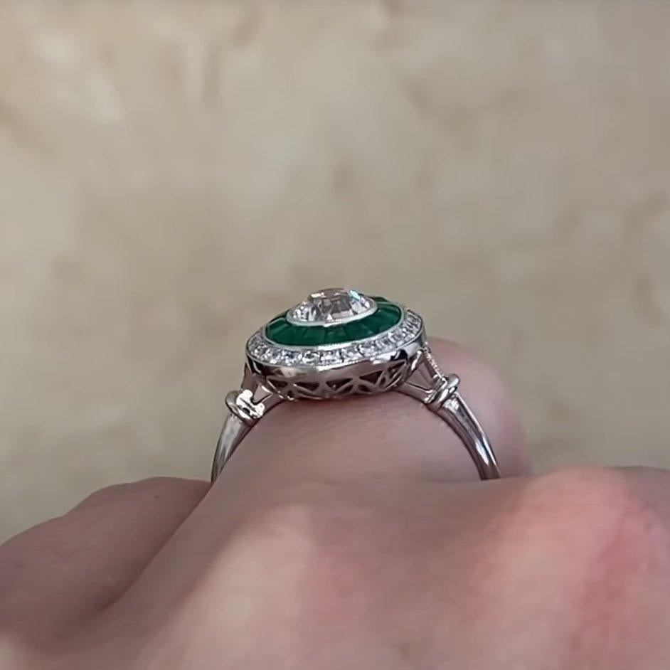 Anello con diamante a doppio alone in platino con diamante a taglio cuscino (circa 0,6 carati) In condizioni ottime in vendita a New York, NY