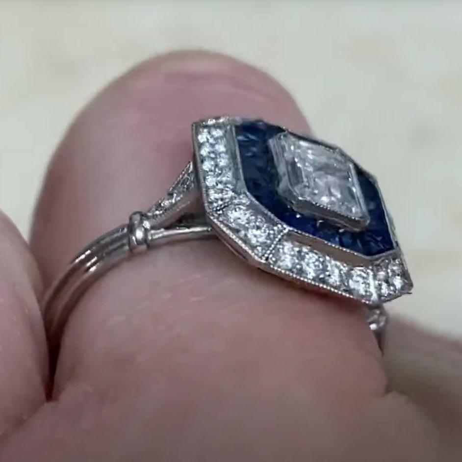 Anillo de Diamantes Doble Halo Platino, (GIA Aprox 0,80 Quilates) Diamante talla Esmeralda Corte esmeralda en venta