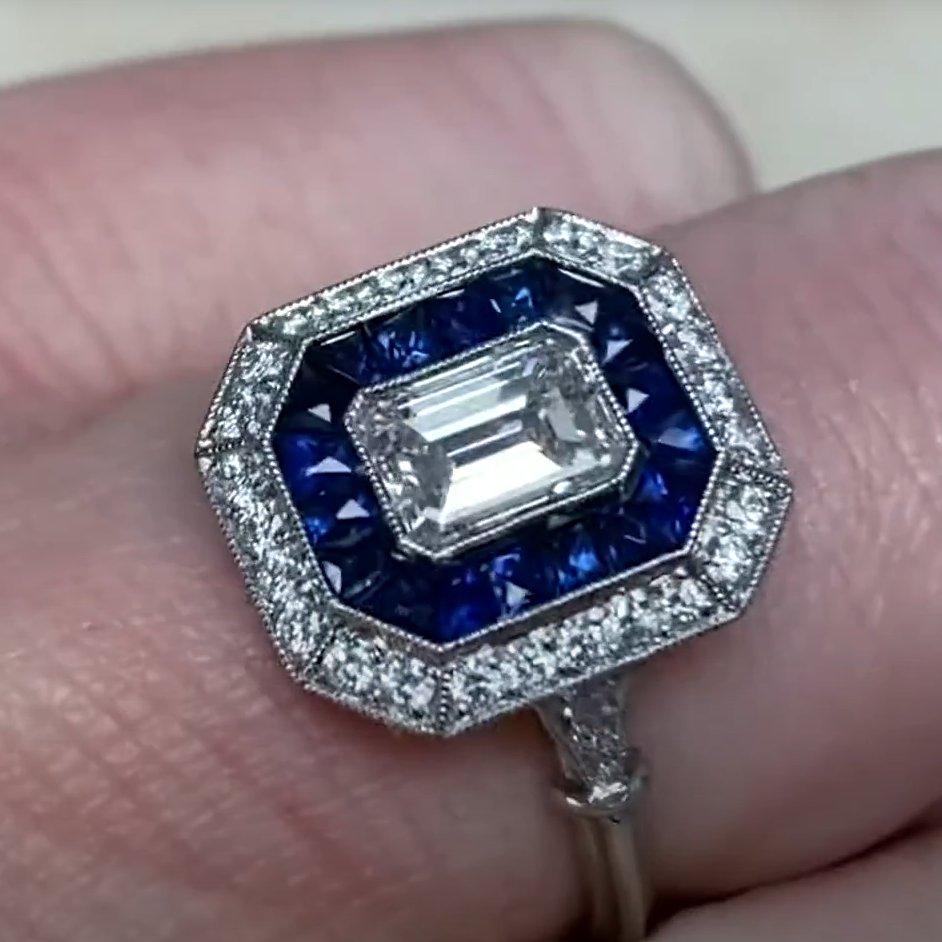 De las mujeres Anillo de Diamantes Doble Halo Platino, (GIA Aprox 0,80 Quilates) Diamante talla Esmeralda en venta