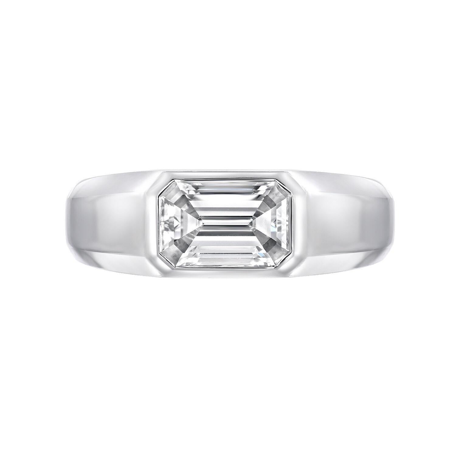 Women's or Men's Diamond Ring Emerald Cut 1.13 Carat H Color VS1 Clarity GIA Certified For Sale