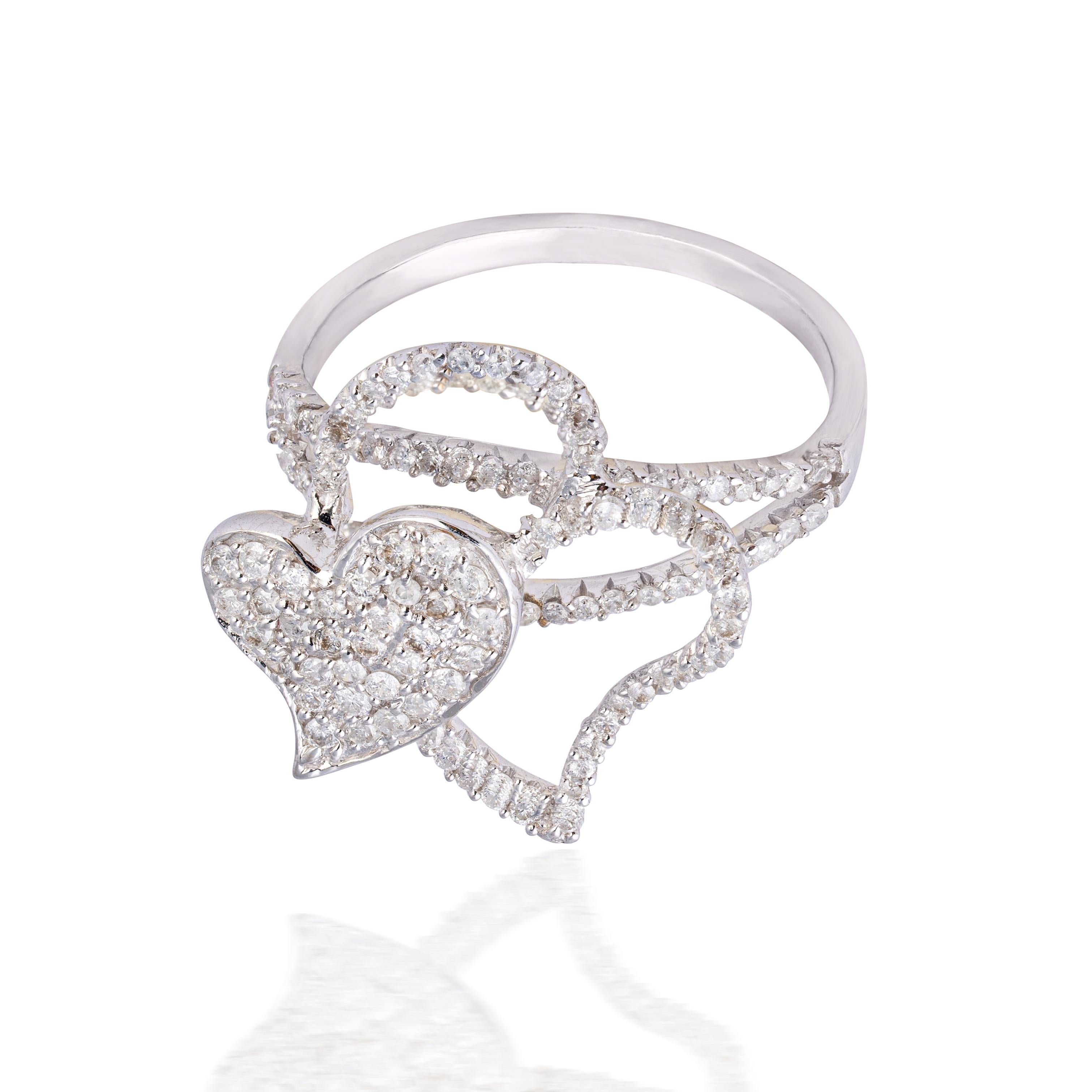 Il s'agit d'une bague naturelle avec des diamants et de l'or 18k. Les émeraudes sont de très haute qualité et les diamants de très bonne qualité. La pureté est VSI et la couleur G.


diamants : 0.59carats
or :3.402 gms

Il s'agit d'une pièce