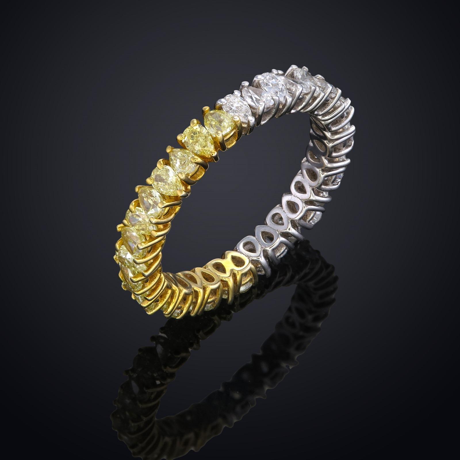 **100% NATURAL FANCY COLOUR DIAMOND JEWELRY**

✪ Jewelry Details ✪

Pear FY VVS VS Diamonds - 17 pcs - 1.08 carat

Pear FG VVS VS Diamonds - 17 pcs - 1.06 carat

♦ GROSS WEIGHT: 2.09 grams

➛ Metal Type: 18k Gold
➛ Jewelry Type: Fashion ring, Bridal