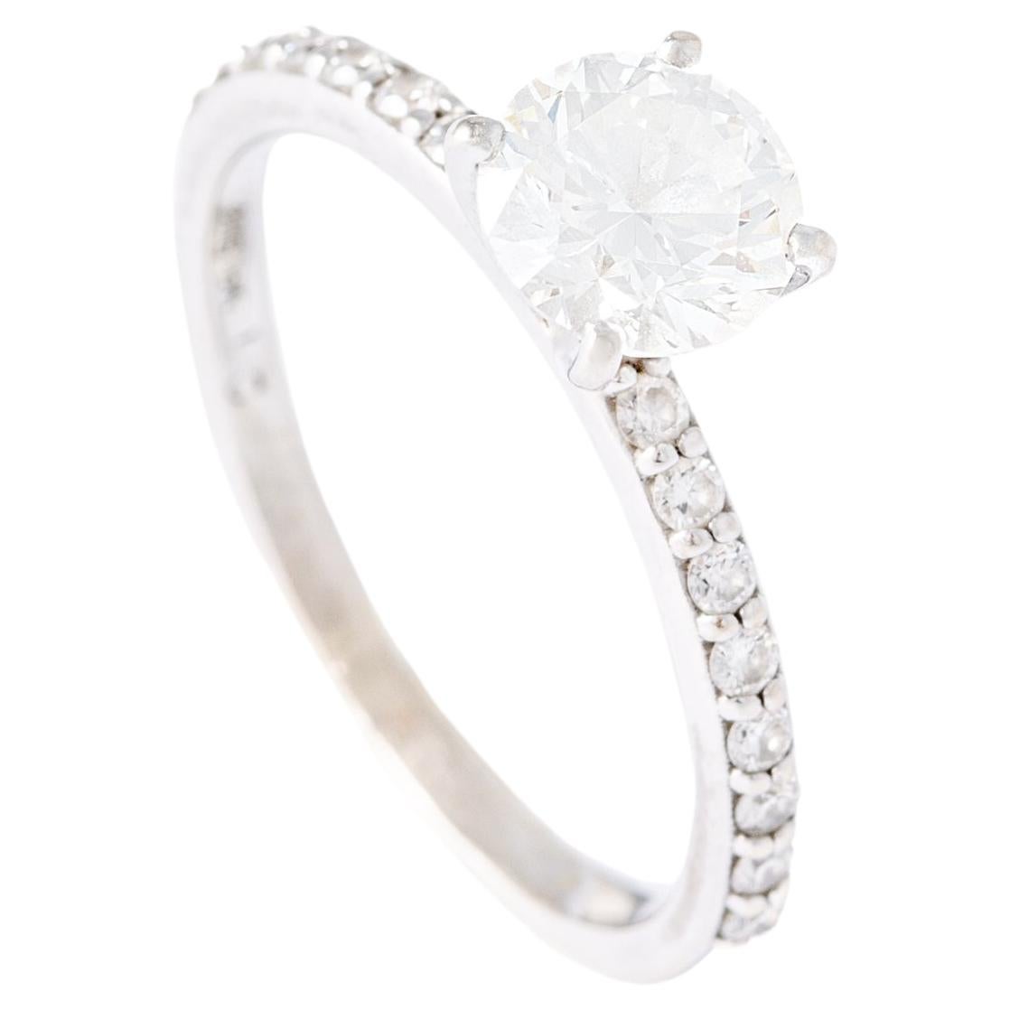 Ring white gold 18K centered by a 1.03 carat round cut Laboratory grown diamond. 
J color, Si1 clarity, No fluorescence.
Igi certificate: LG10808911.