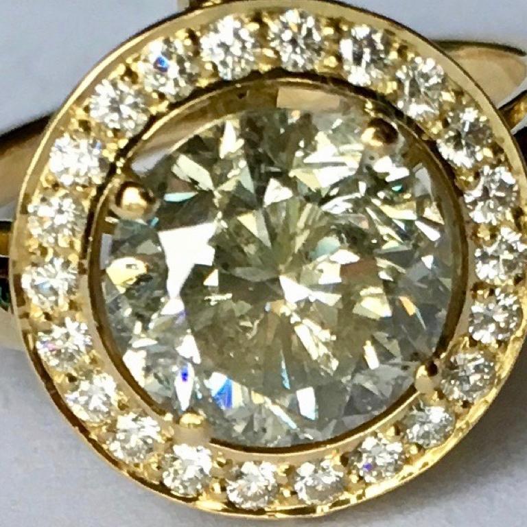 3 Karat Diamantring aus 18 Karat Gelbgold mit Diamanten  (Brillantschliff)