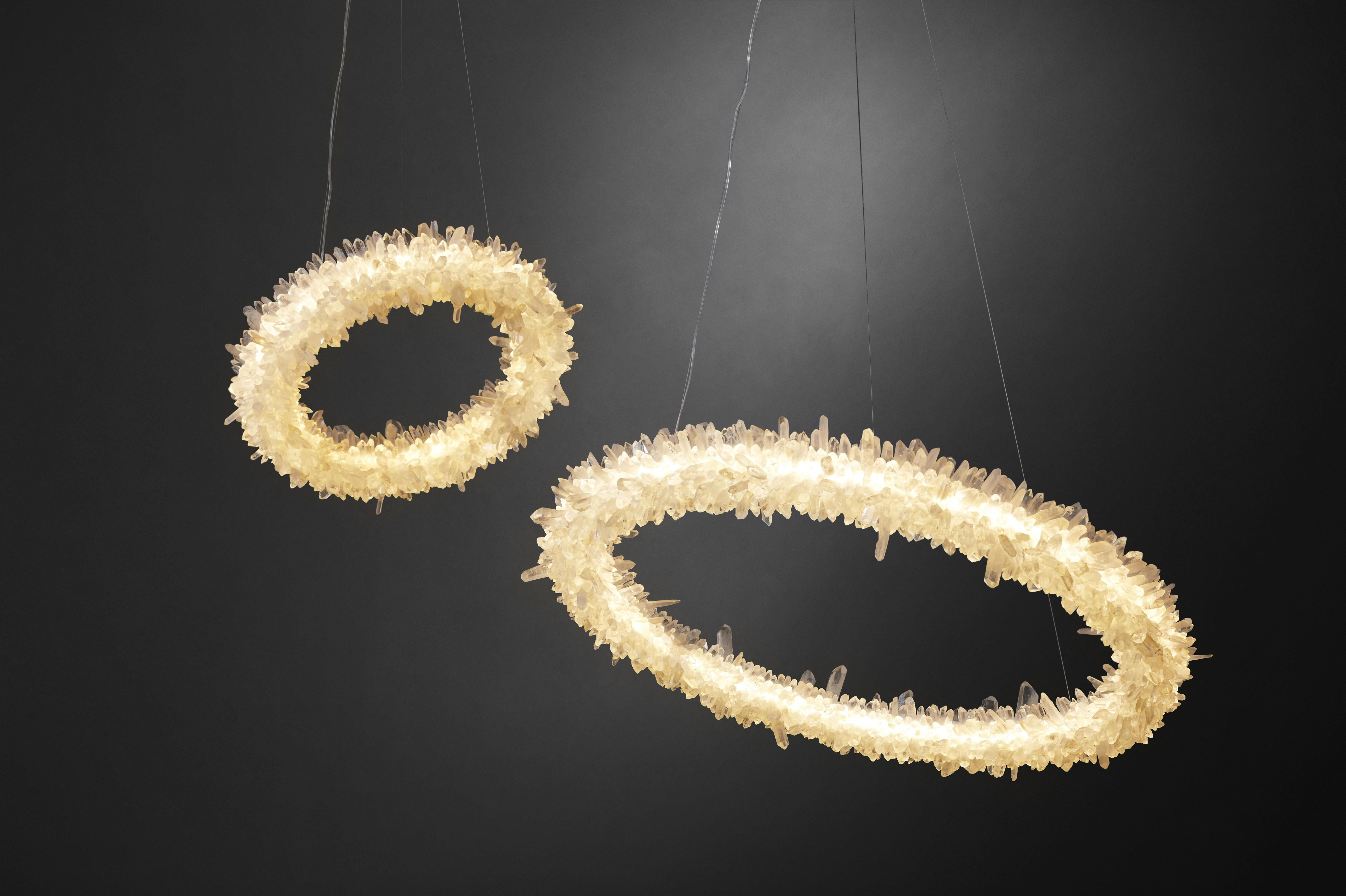 Various Sized, Diamond Ring Gradient Quartz Pendant Light by Christopher Boots For Sale 2