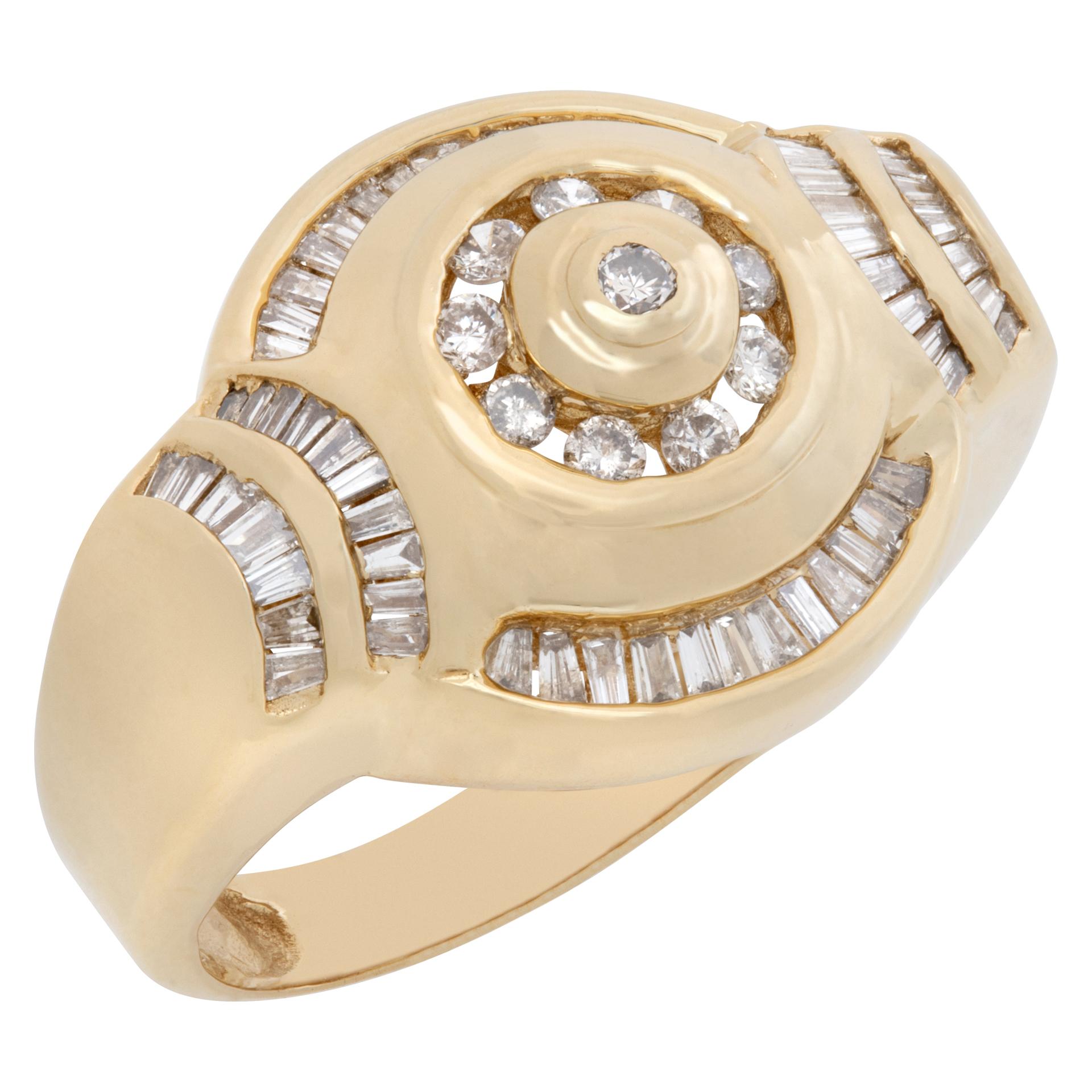 Bague en or 14 carats avec diamants ronds et baguettes d'environ 0,80 carat Excellent état à Surfside, FL