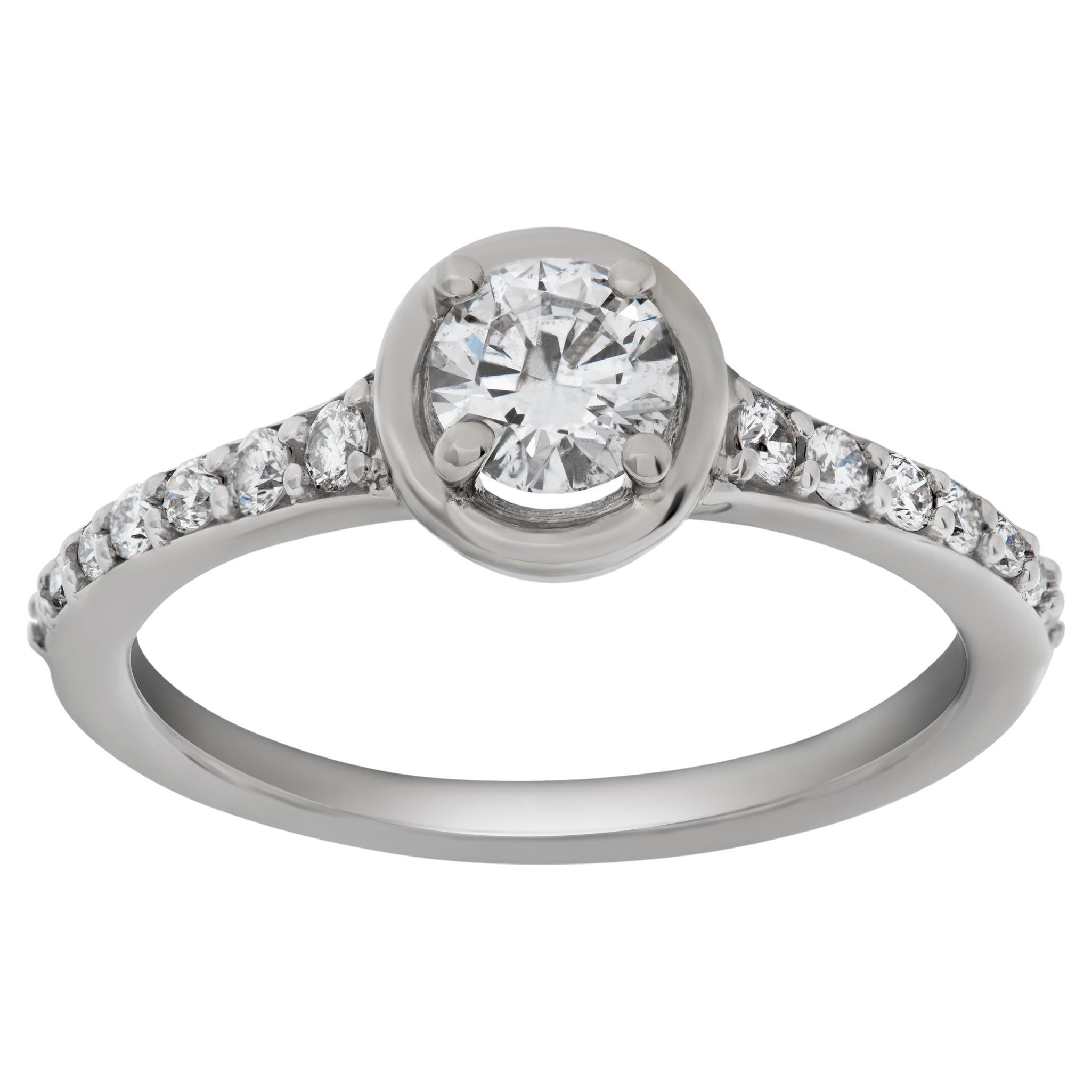 Diamond ring in 14k white gold. 0.75 carats in diamonds. Size 7.25 For Sale