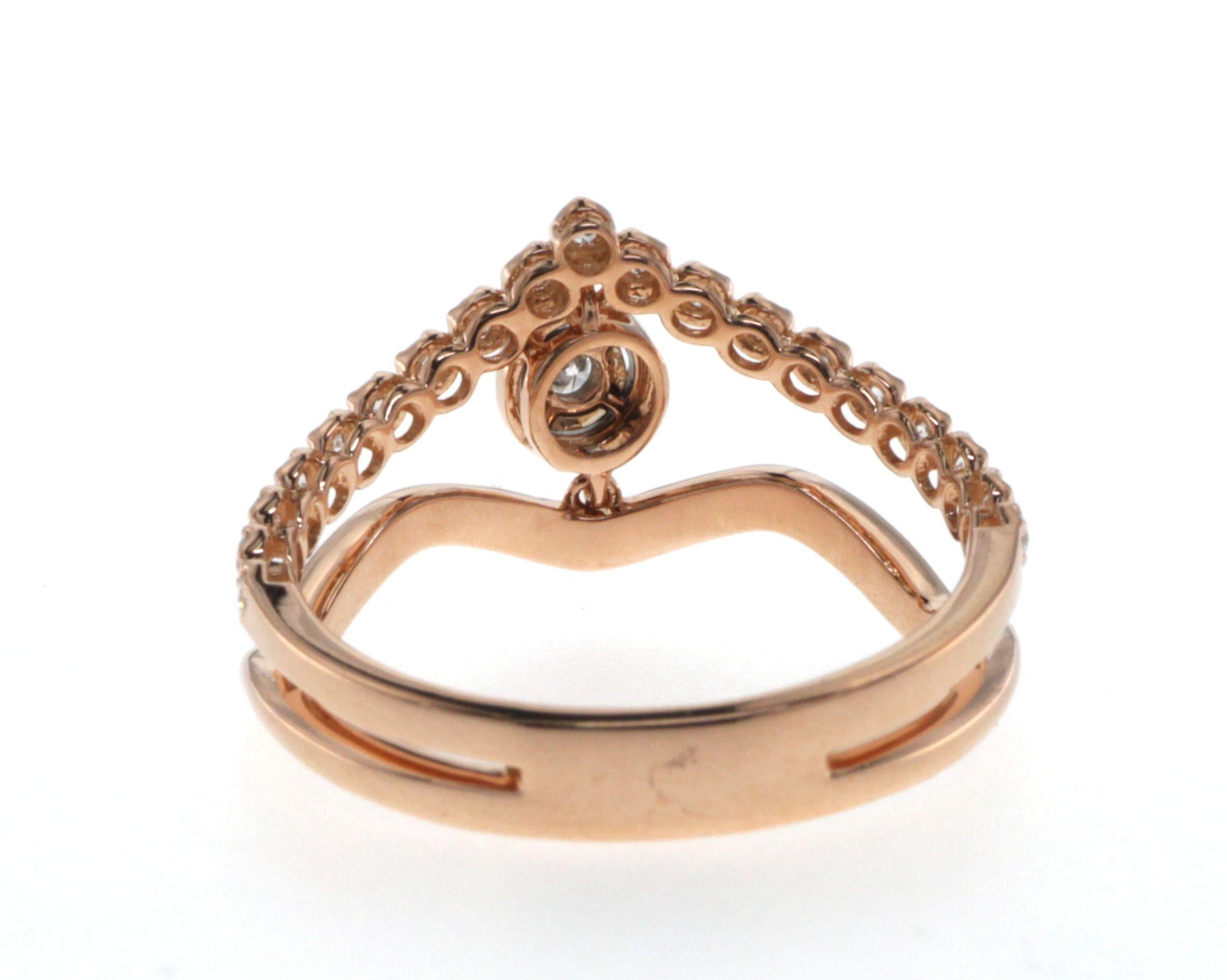 Contemporary Diamond Ring in 18 Karat Rose Gold For Sale