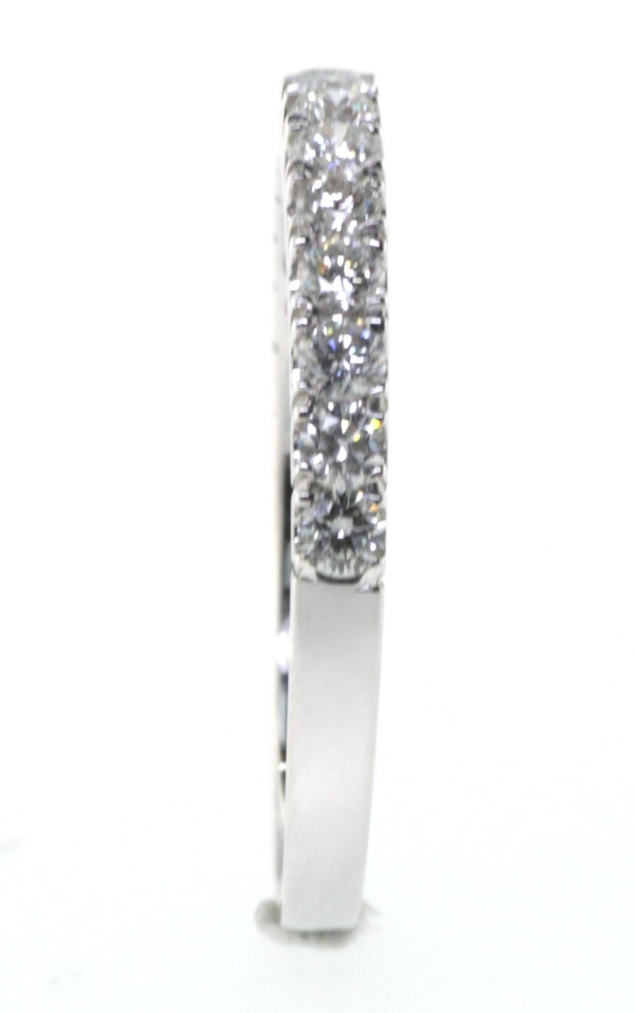 0,44 Karat Diamant-Hochzeitsring aus 18 Karat Weißgold (Modernistisch) im Angebot