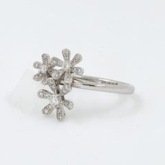 18K White Gold Floral Cluster Diamond Ring – 0.29 Carats