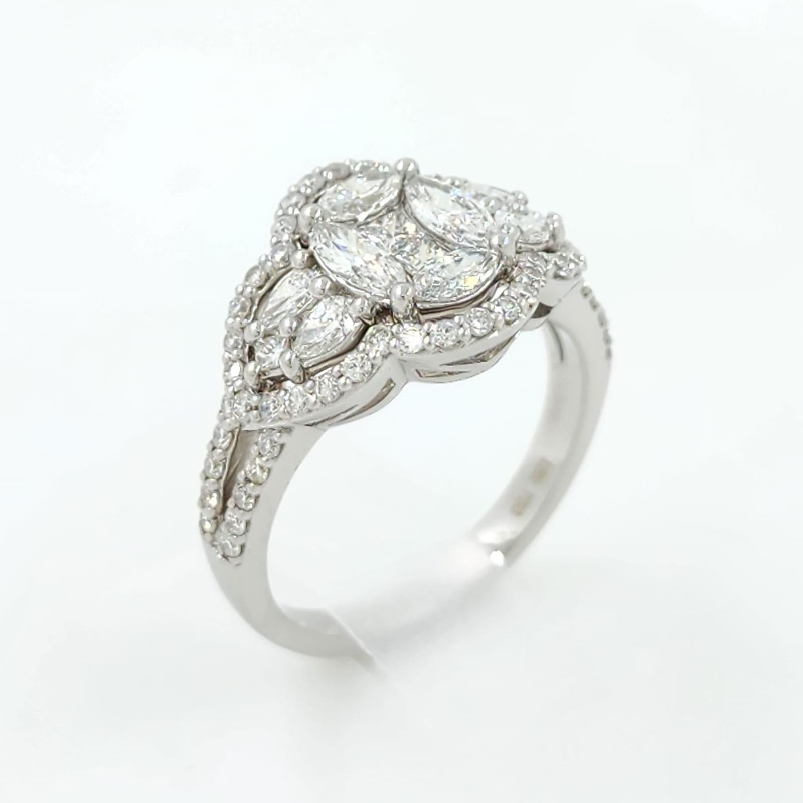 1.31Carat illusion Diamond Oval Shape Ring in 18 Karat White Gold In New Condition For Sale In Hong Kong, HK