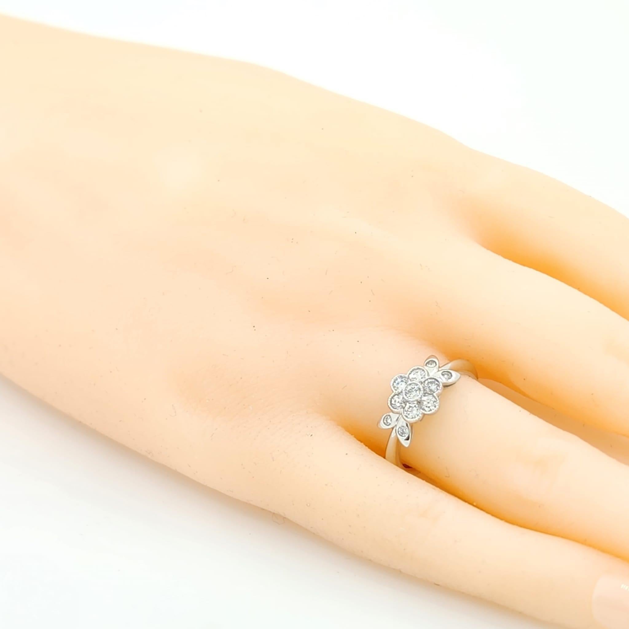 18K White Gold Floral Diamond Cluster Ring – 0.48 Carats For Sale 2