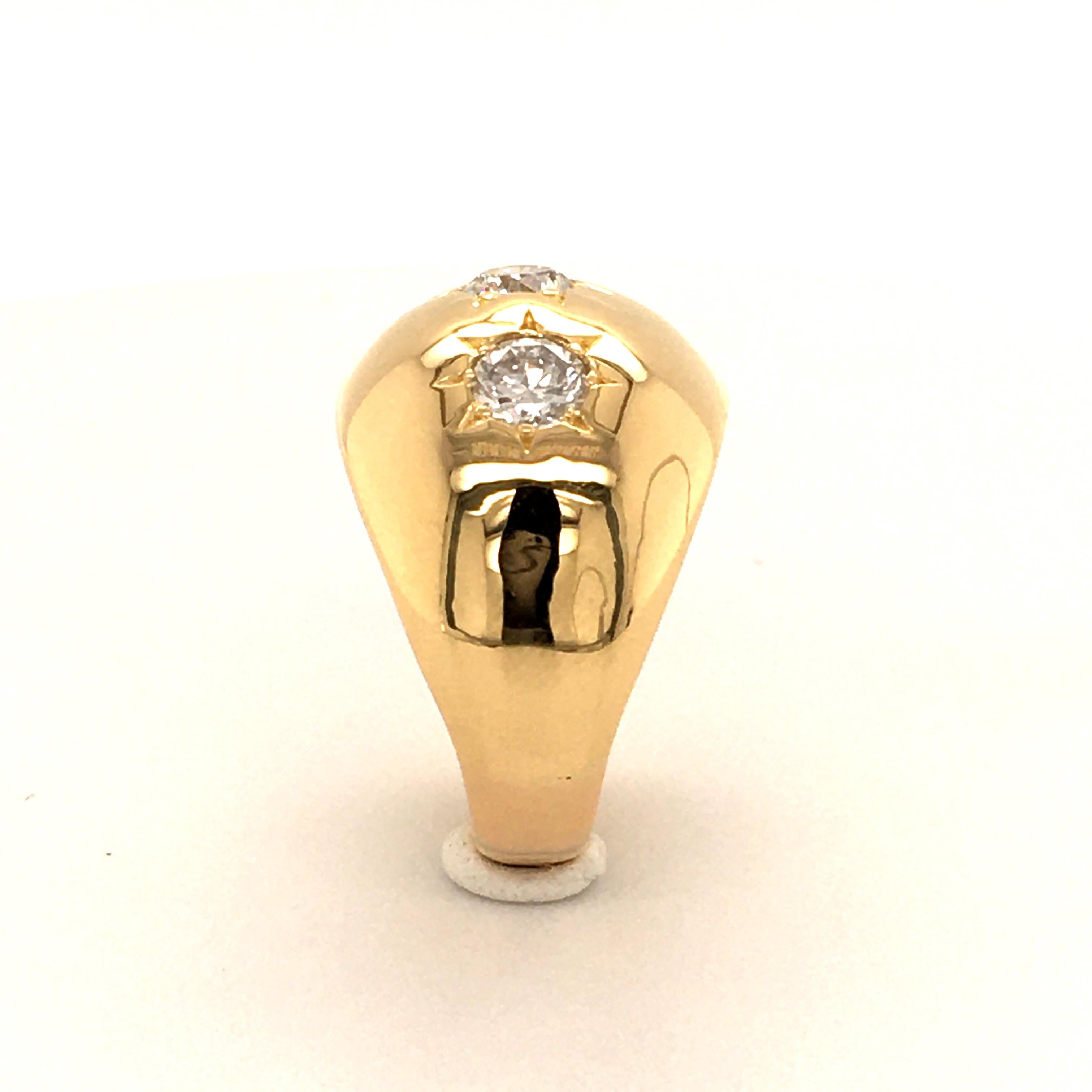 Women's or Men's Diamond Ring in 18 Karat Yellow Gold