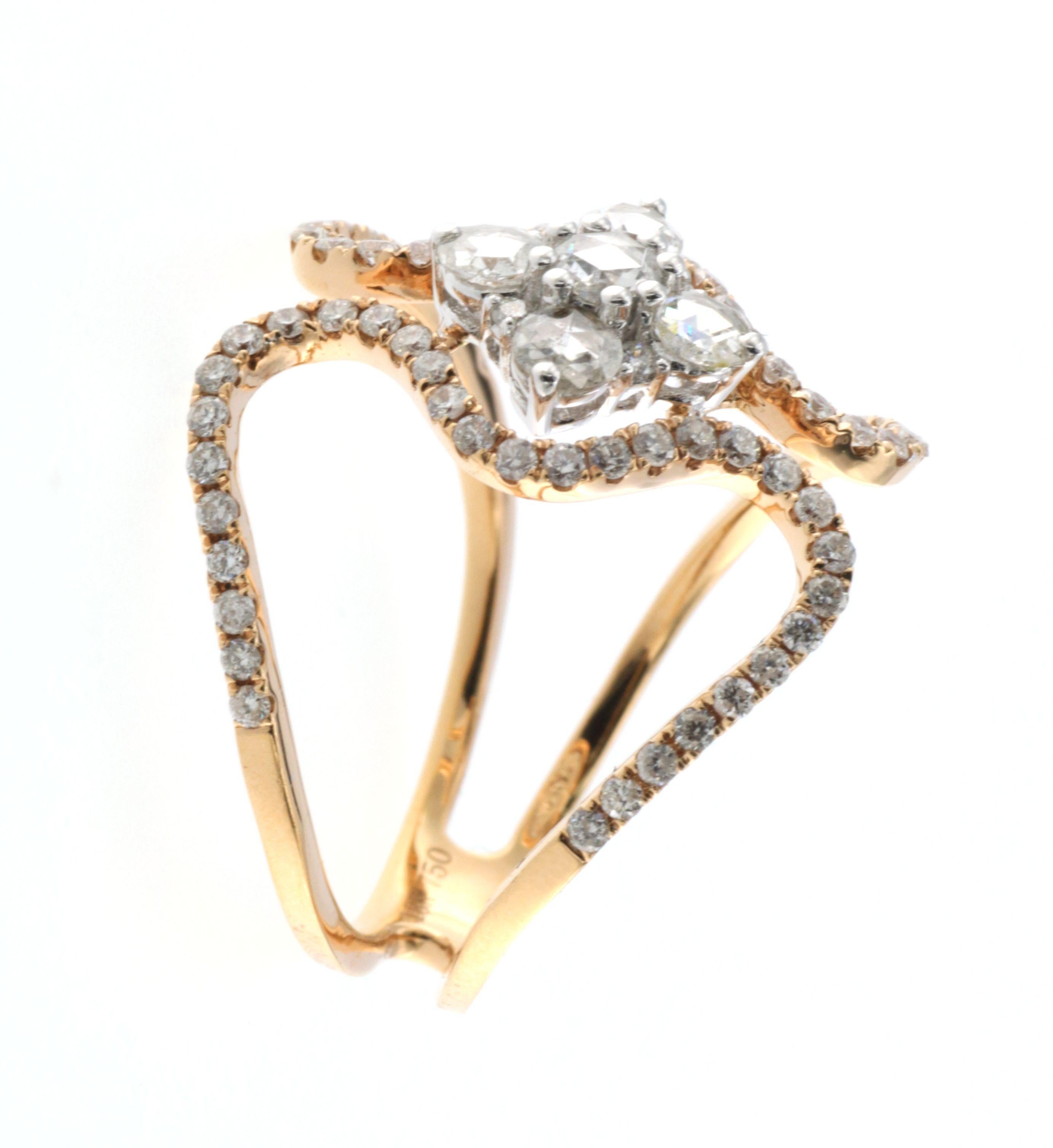 Women's Diamond Ring in 18K Rose Gold For Sale