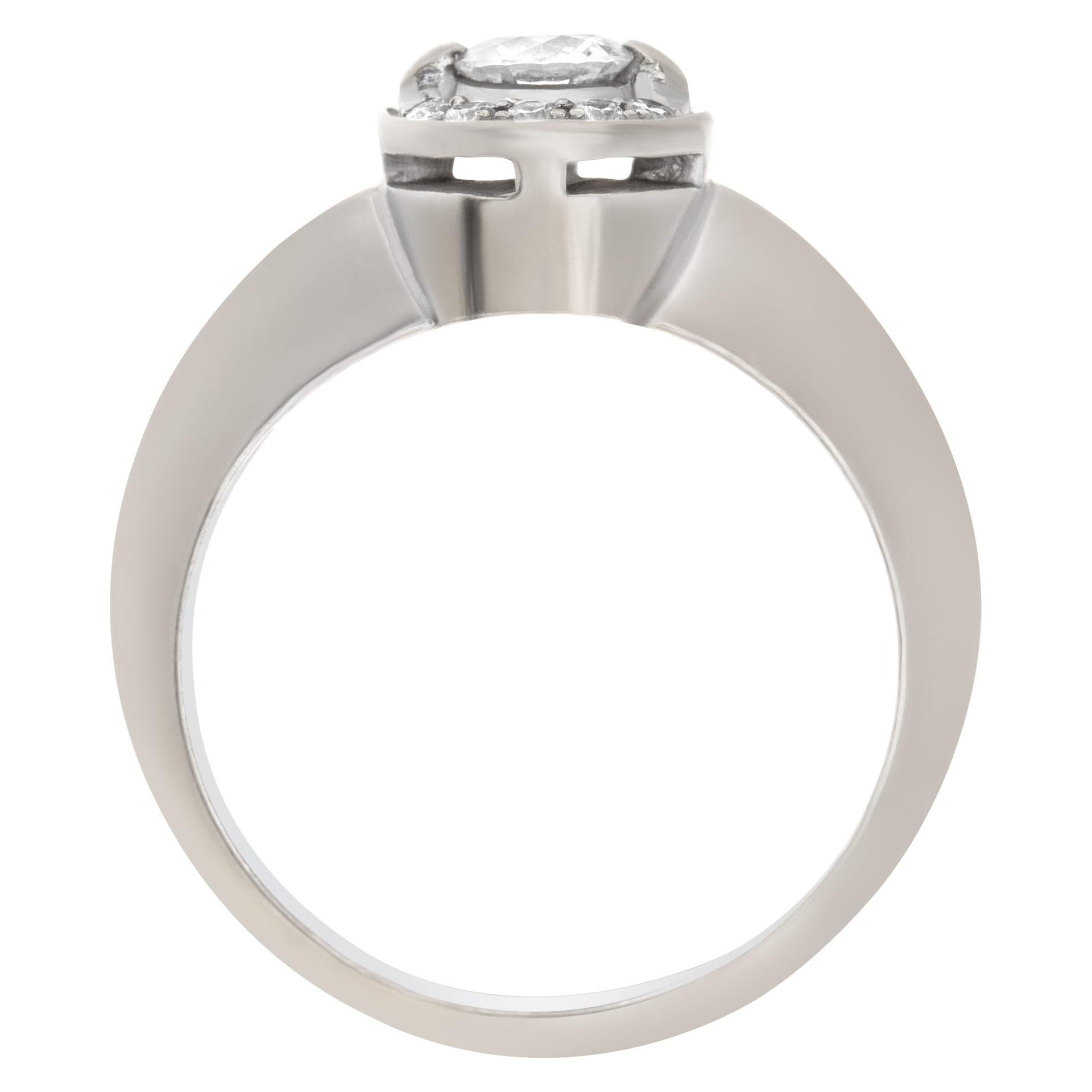 Women's Diamond Ring in 18k White Gold with Approximately 0.43 Carats For Sale