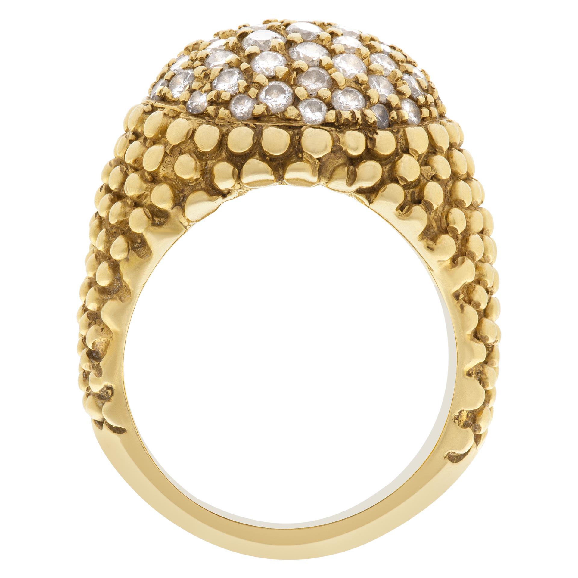 Diamond Ring in 18k Yellow Gold For Sale 1
