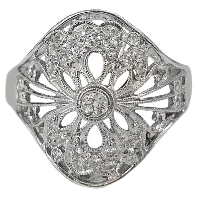 Diamond Ring in Platinum, VS/G For Sale