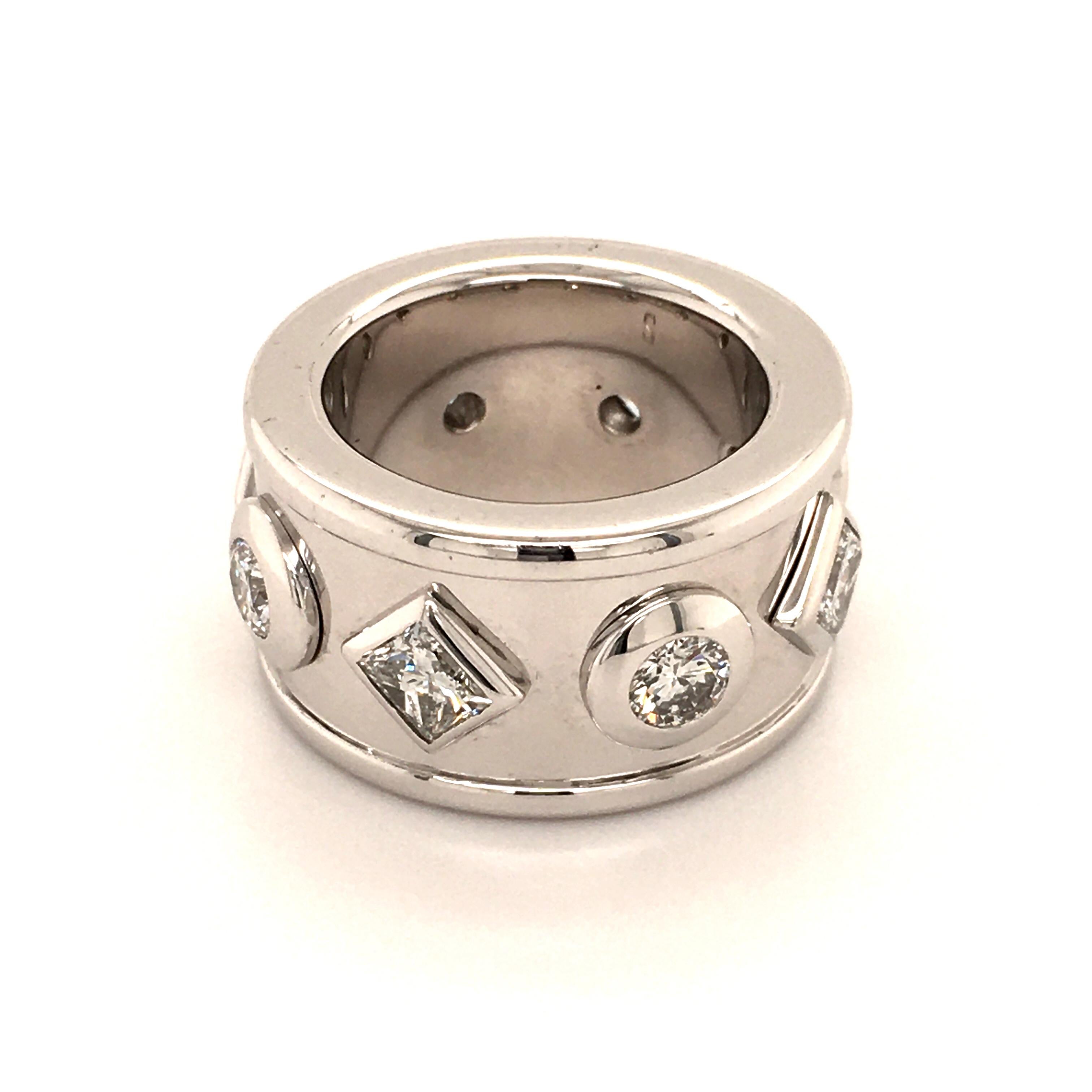 Contemporary Diamond Ring in White Gold For Sale