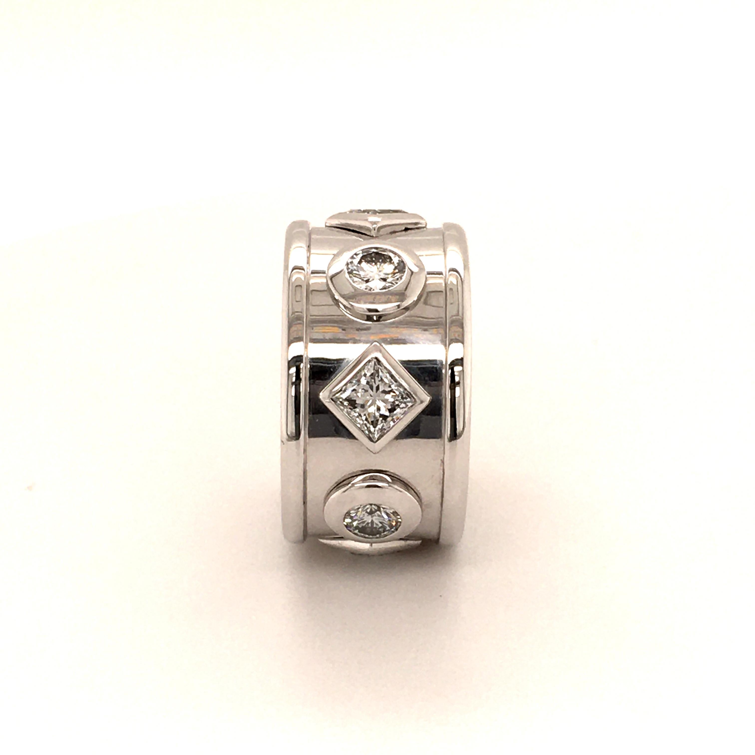 Princess Cut Diamond Ring in White Gold For Sale