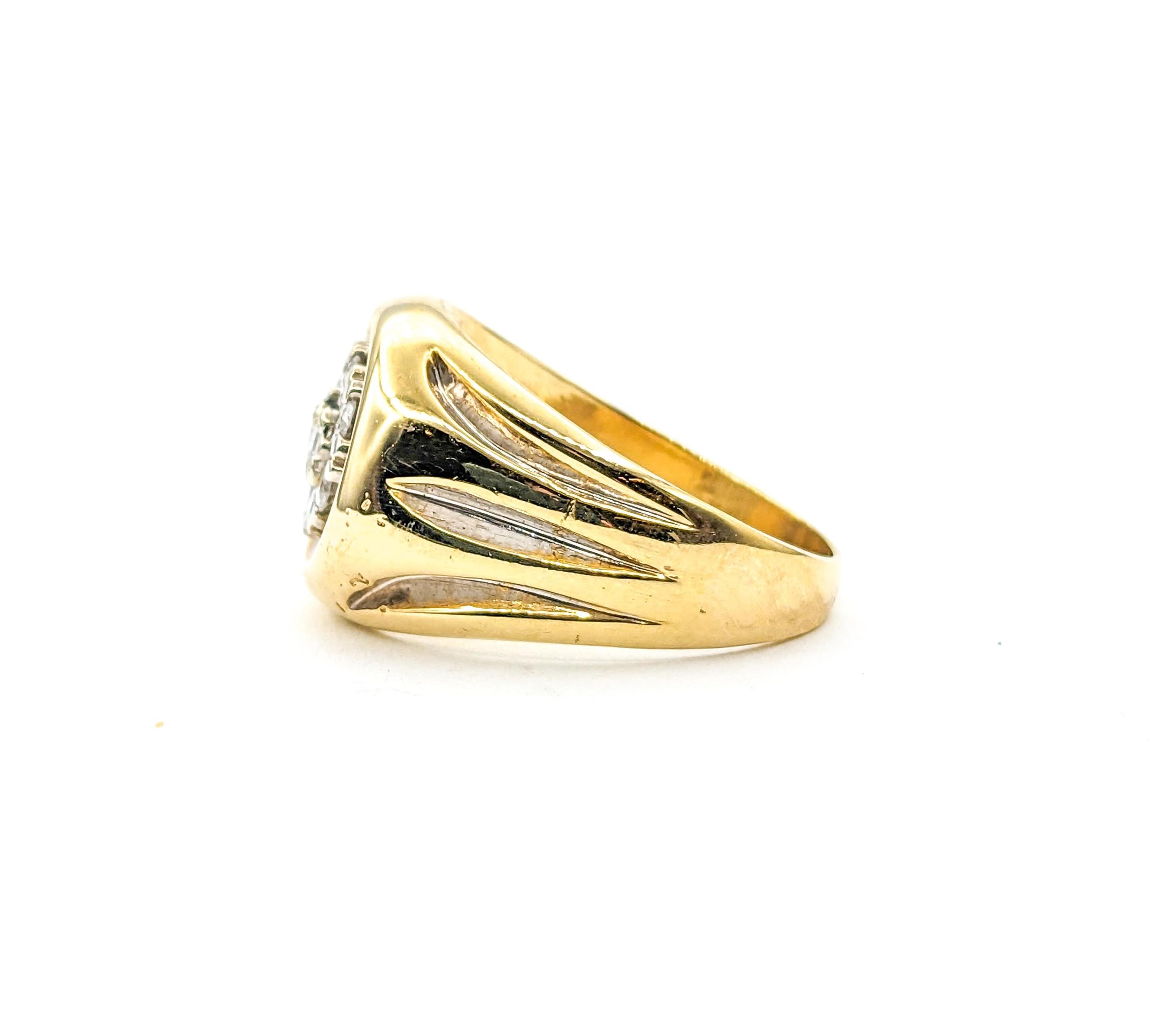 Diamond Ring In Yellow Gold For Sale 2
