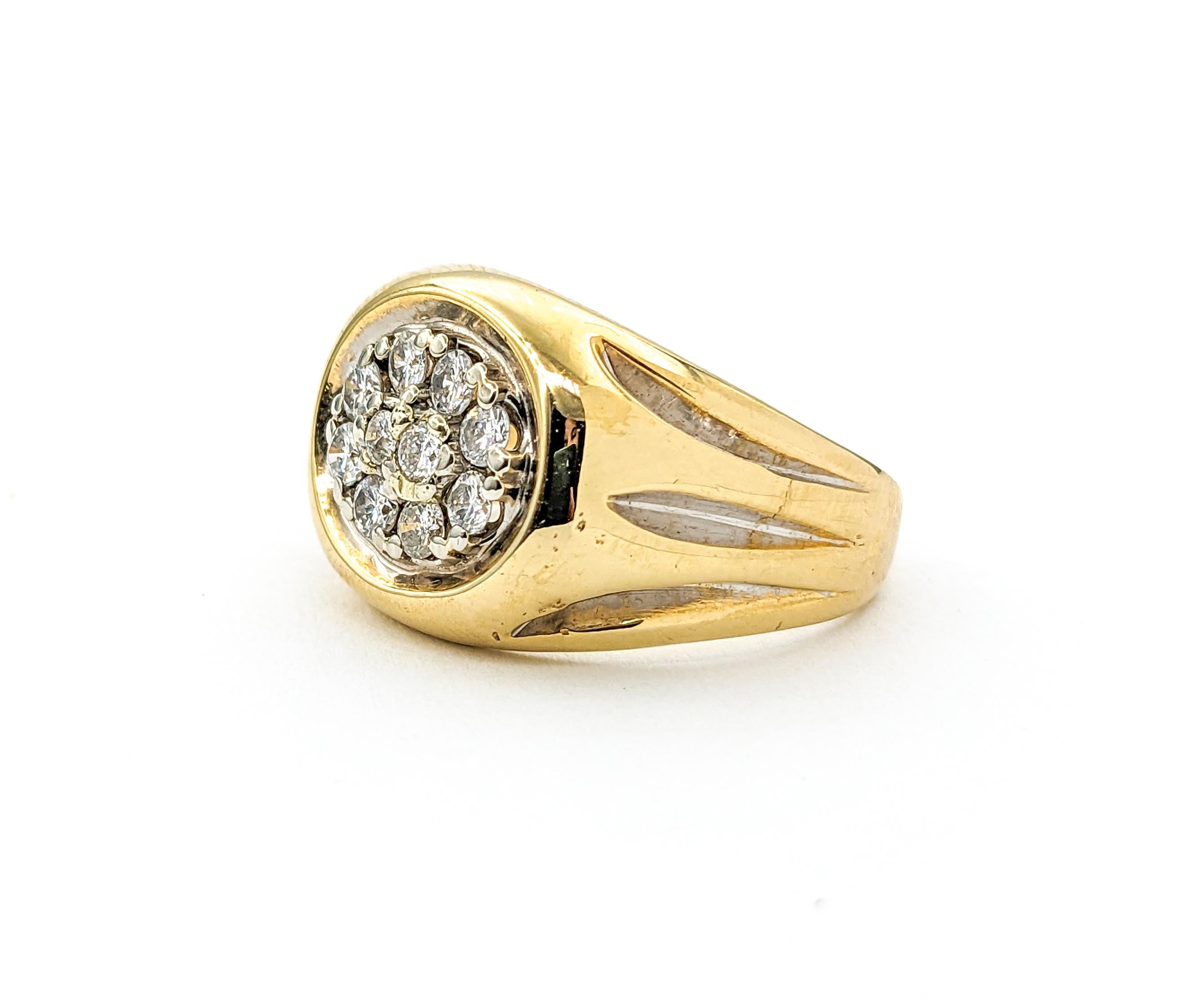 Diamond Ring In Yellow Gold For Sale 3