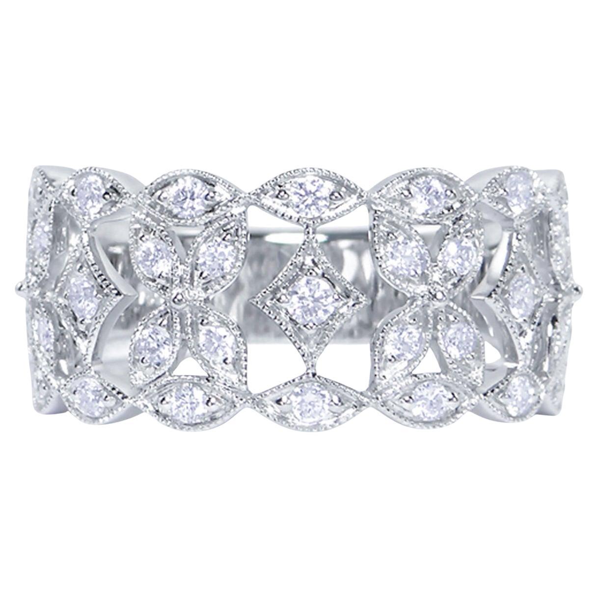 Bague en or blanc 18 carats sertie de diamants de 0,45 carat en vente