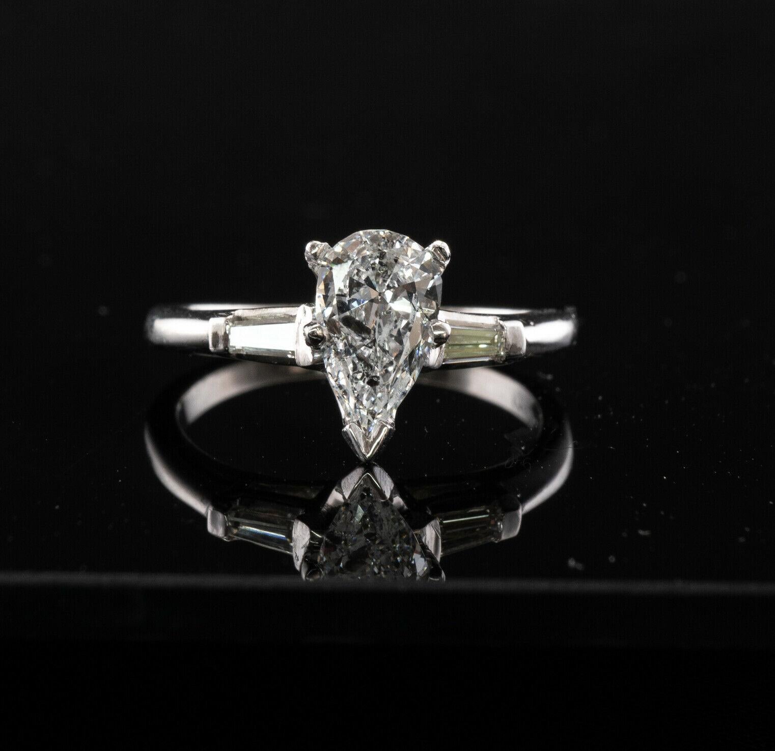 Pear Cut Diamond Ring Platinum Pear cut 1.24 TDW For Sale