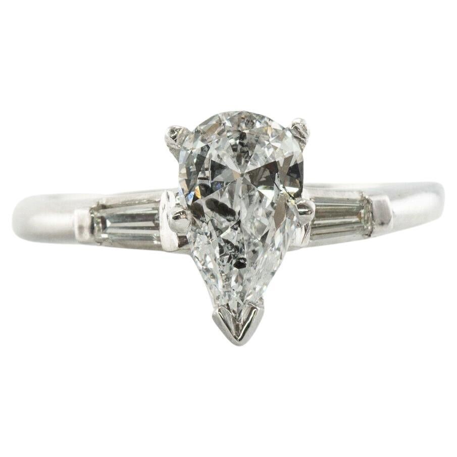 Diamond Ring Platinum Pear cut 1.24 TDW For Sale