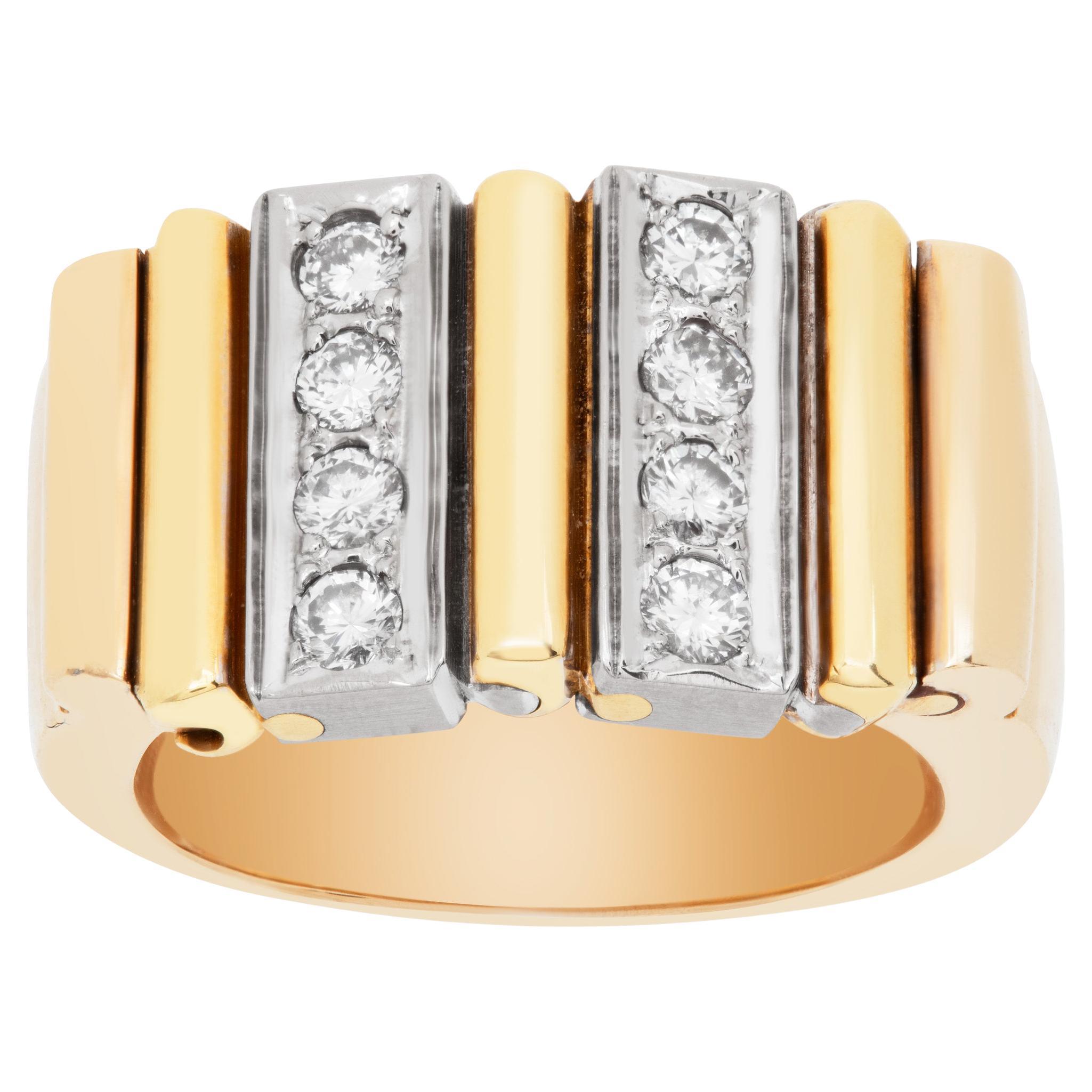 Diamantring in 14 K Gelb- und Weißgold gefasst, insgesamt ca. 0,35 Karat