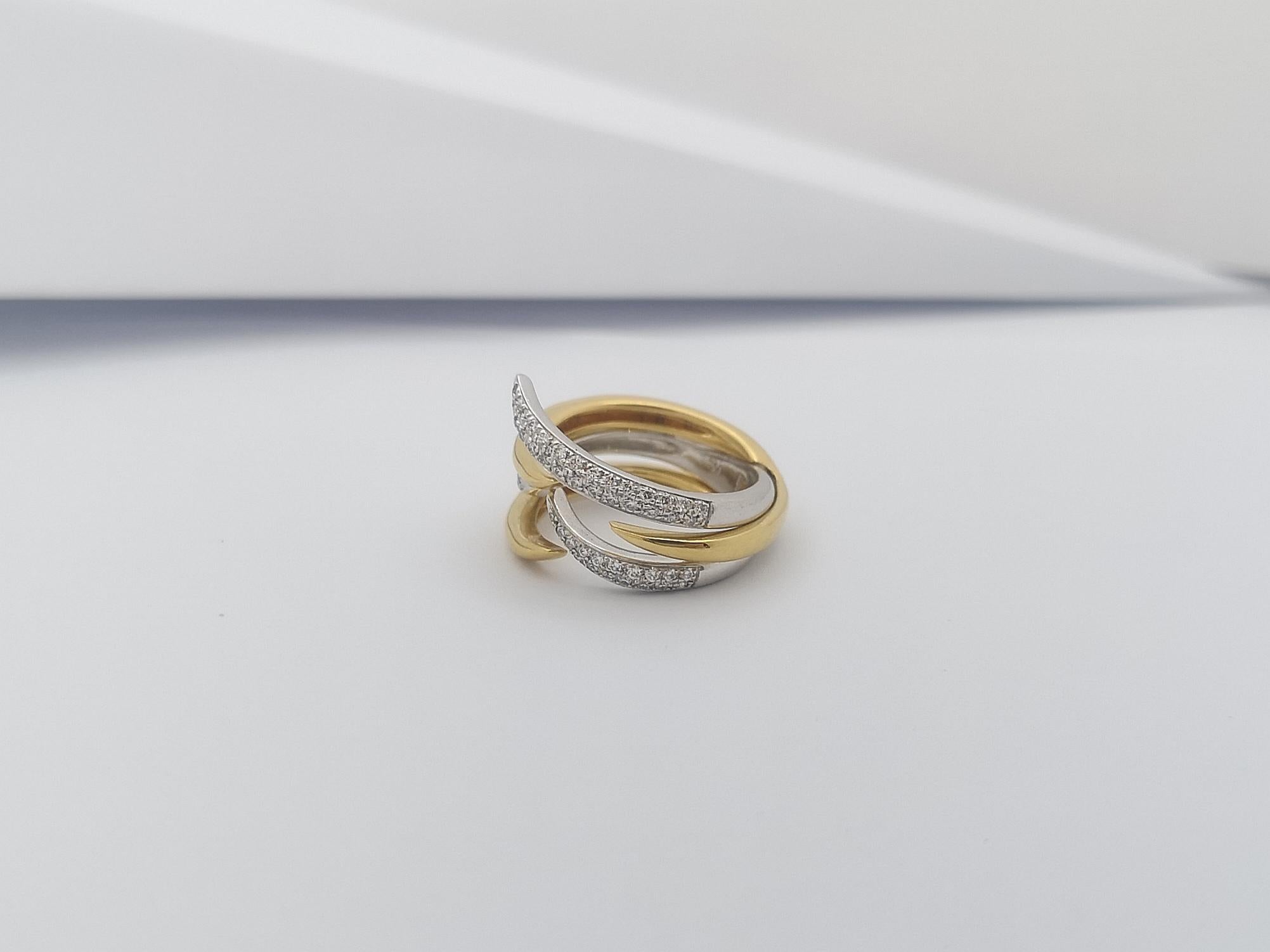 Diamond Ring Set in 18 Karat Gold Settings by Kavant & Sharart For Sale 3