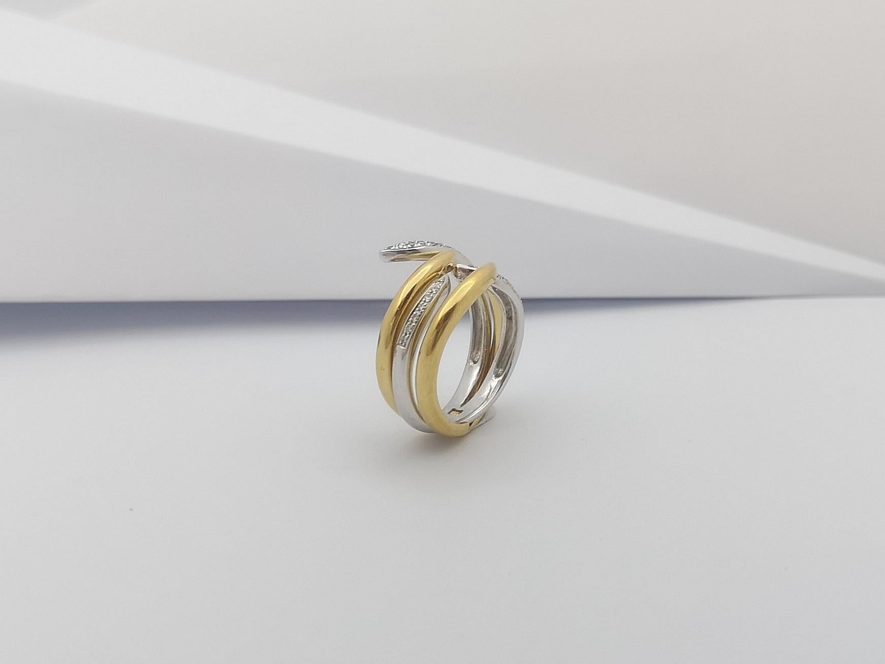 Diamond Ring Set in 18 Karat Gold Settings by Kavant & Sharart For Sale 9