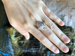 Diamond Ring Set in 18 Karat Gold Settings