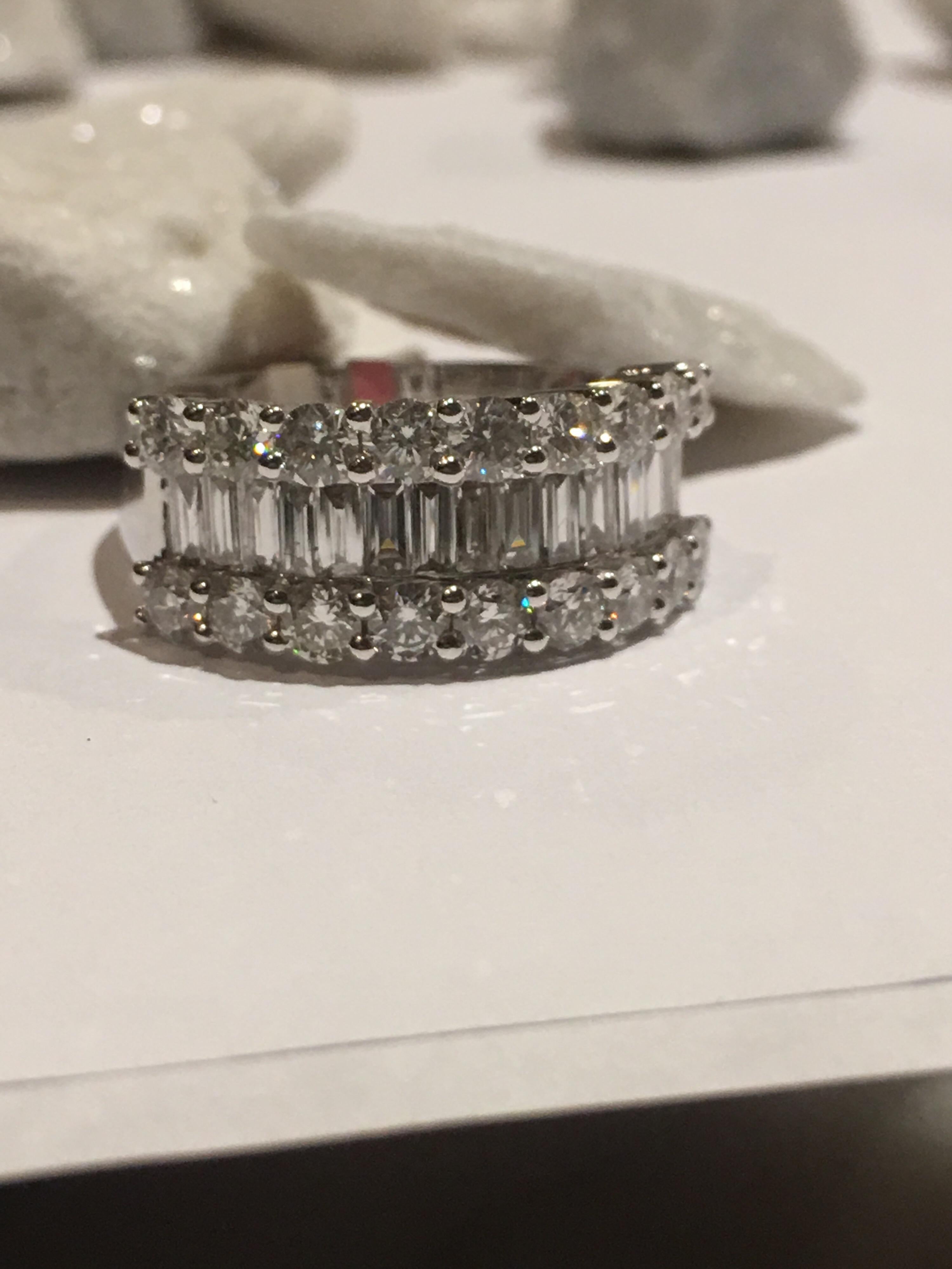 Diamond Ring Set in 18 Karat White Gold 6