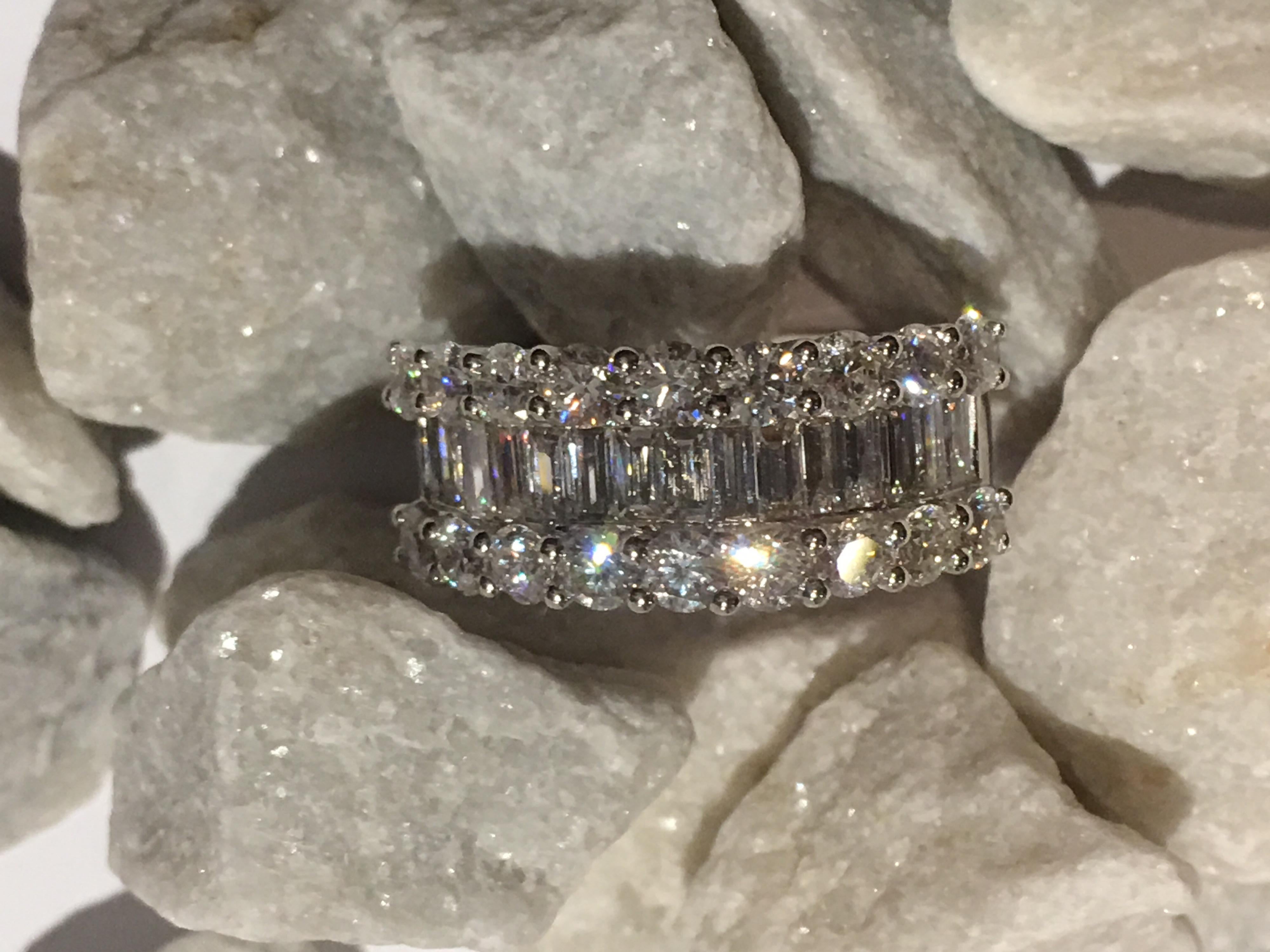 Diamond Ring Set in 18 Karat White Gold 3
