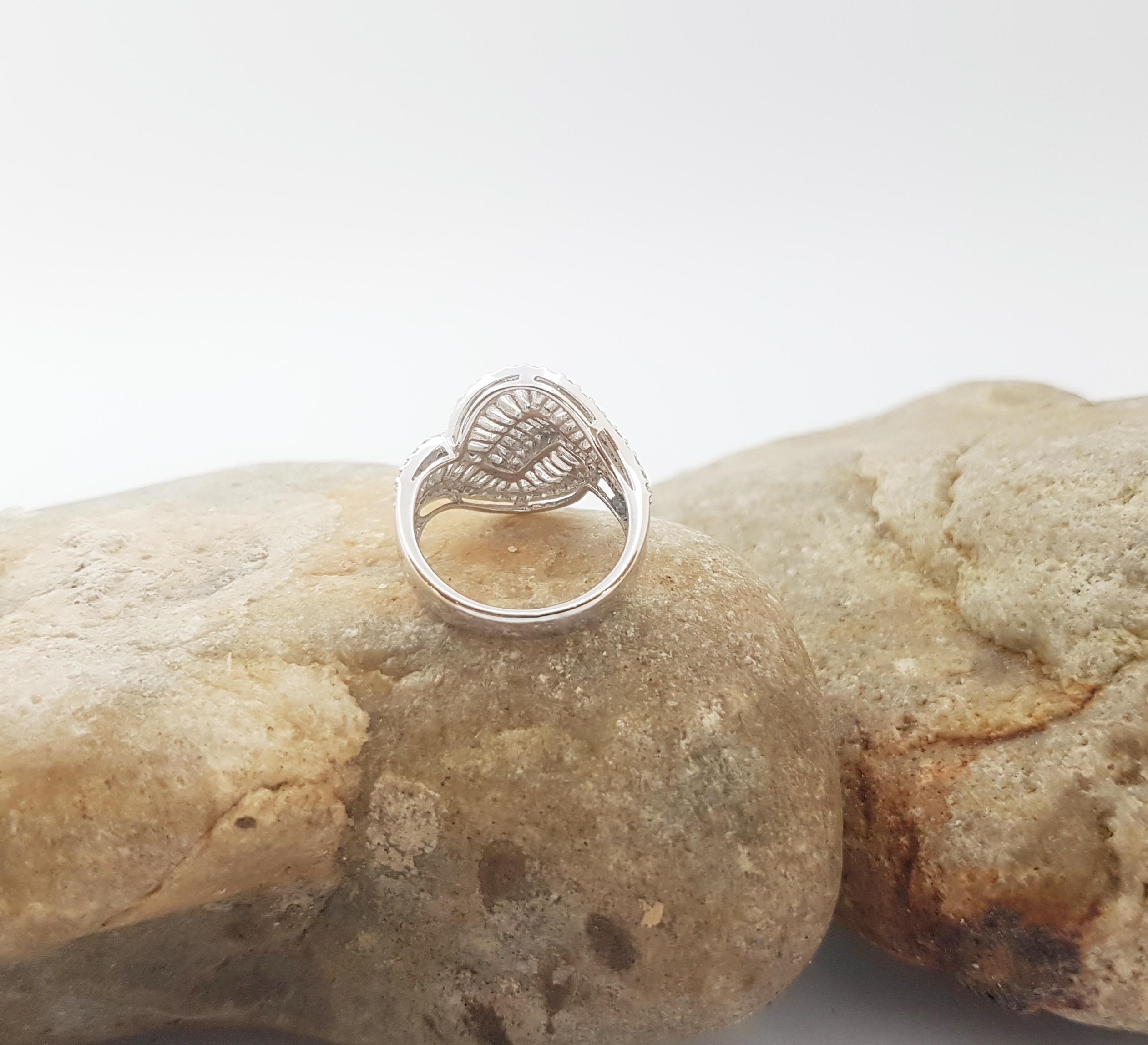 Diamond Ring set in 18 Karat White Gold Settings For Sale 8