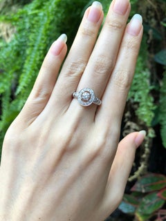 Diamantring in 18 Karat Weißgold gefasst