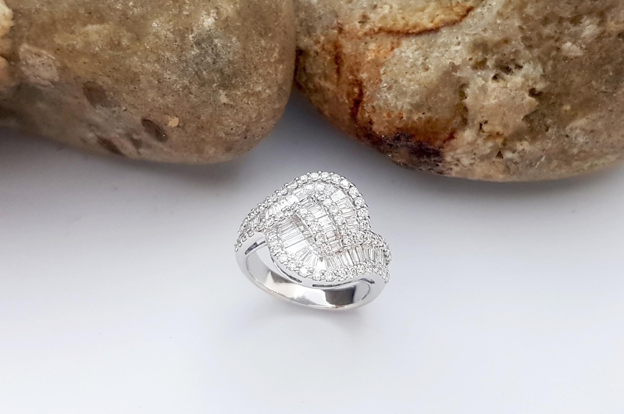Diamond Ring set in 18 Karat White Gold Settings For Sale 3