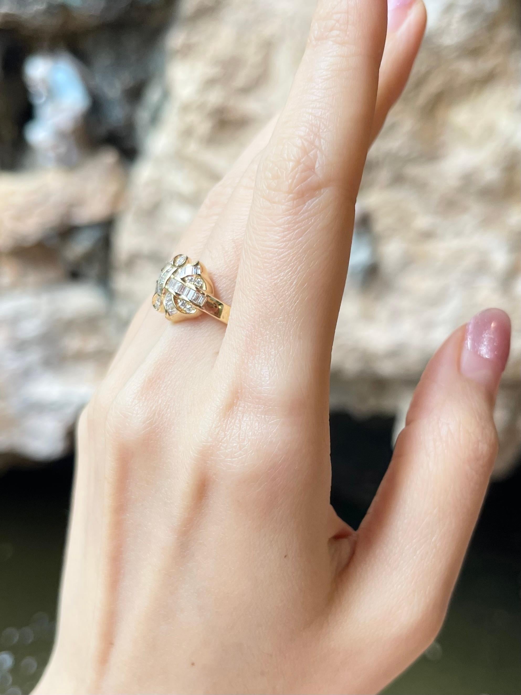 Diamantring in 18K Goldfassung im Zustand „Neu“ im Angebot in Bangkok, TH