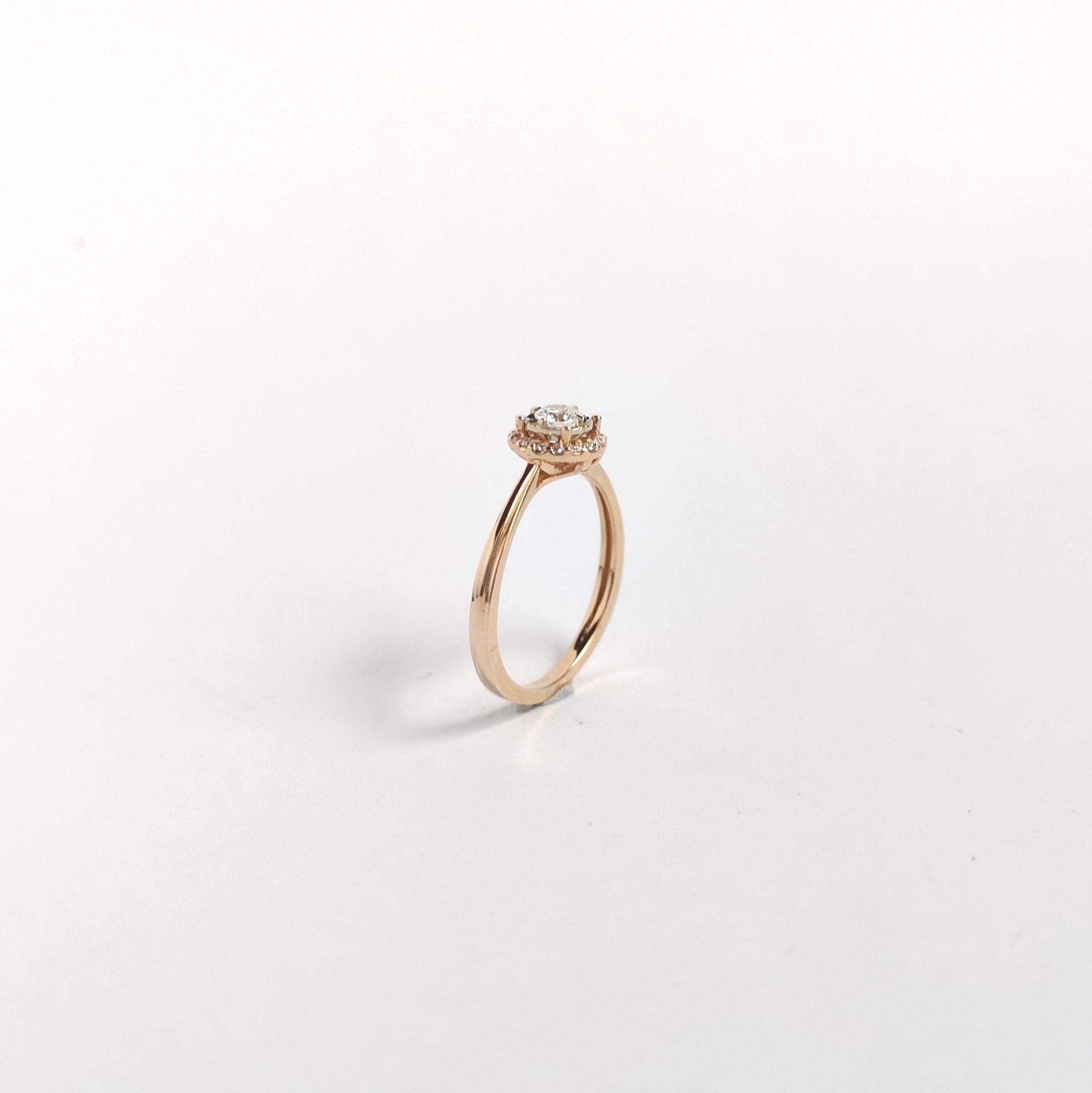 Anello con diamante incastonato in oro rosa 18 carati in vendita 6