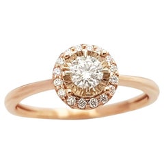 Diamond Ring set in 18K Rose Gold Settings