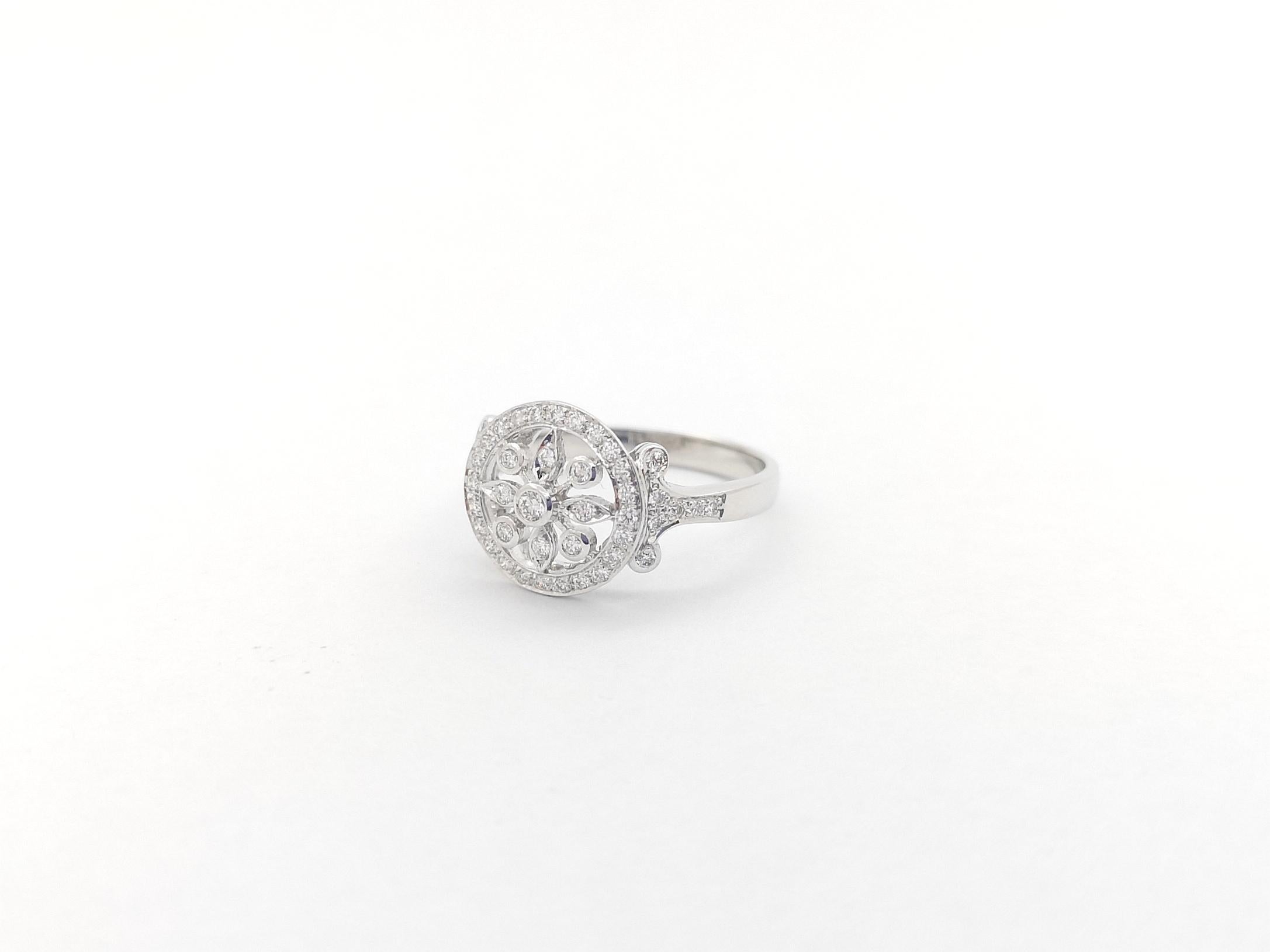 Diamond Ring set in 18K White Gold Settings For Sale 4