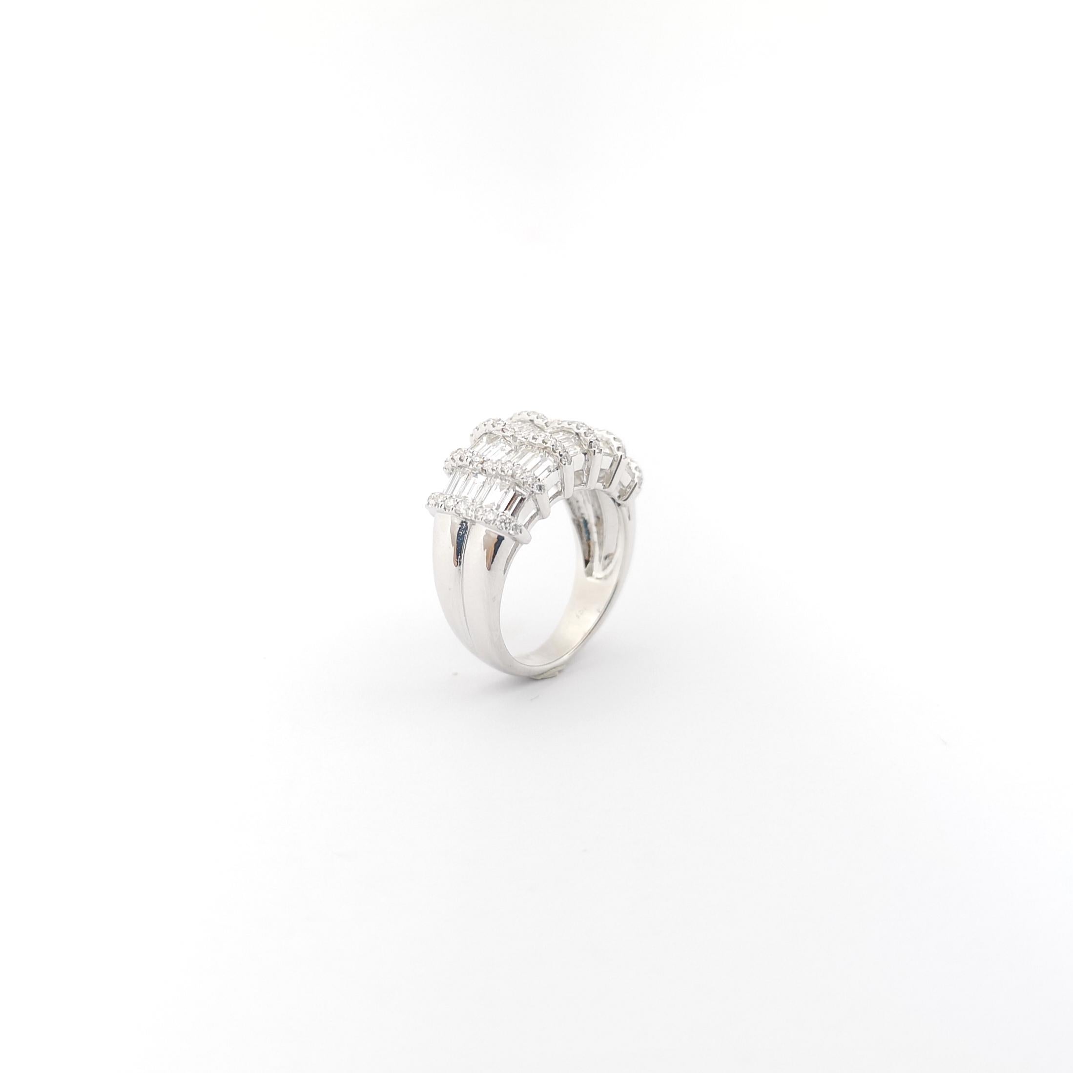 Diamond Ring set in 18K White Gold Settings For Sale 4