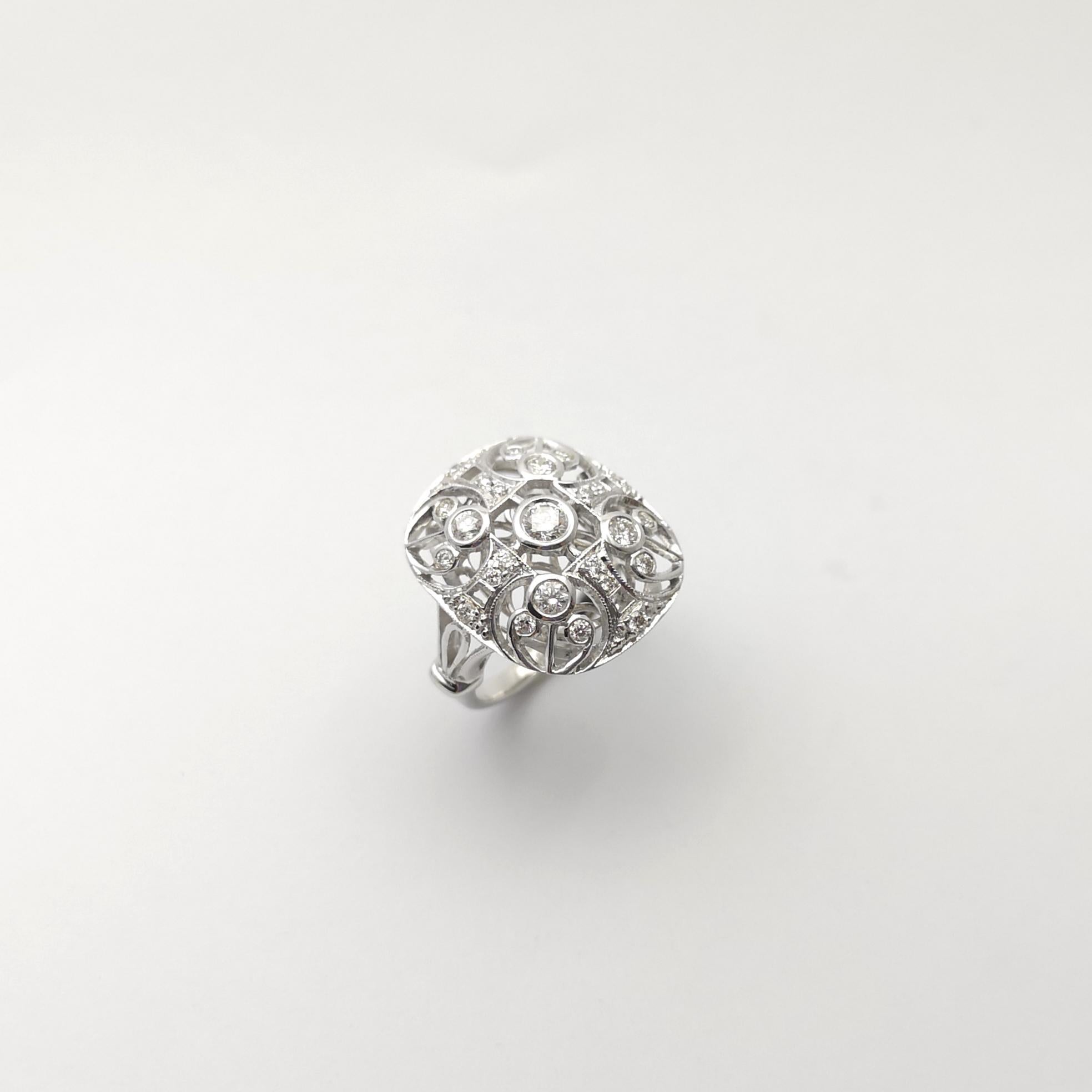 Anello con diamante incastonato in oro bianco 18 carati in vendita 4