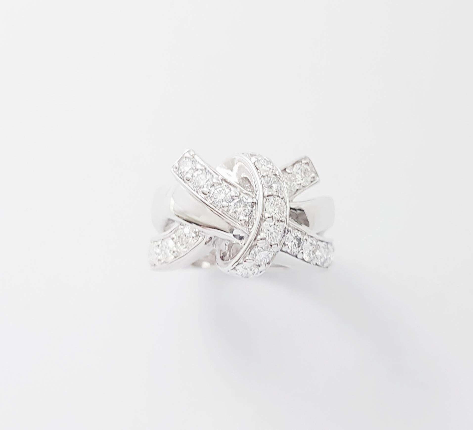 Diamantring aus 18 Karat Weißgold in Fassungen mit Diamanten im Angebot 7
