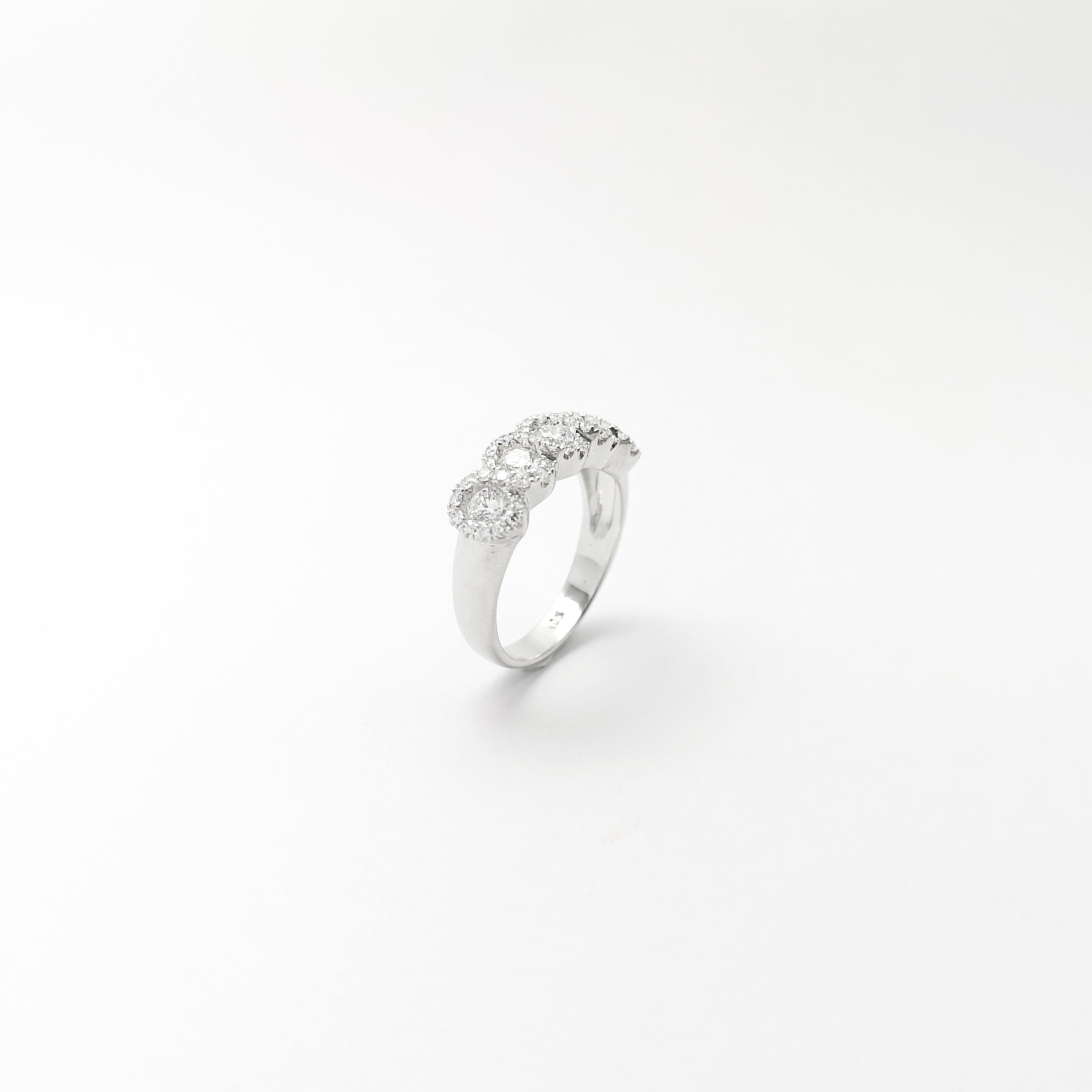 Anello con diamante incastonato in oro bianco 18 carati in vendita 7