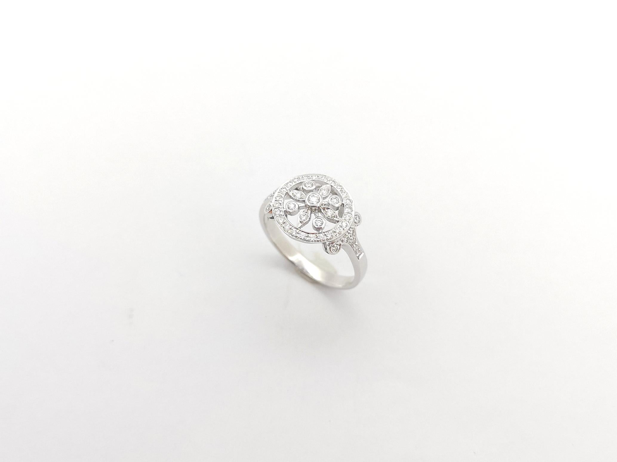 Diamond Ring set in 18K White Gold Settings For Sale 9