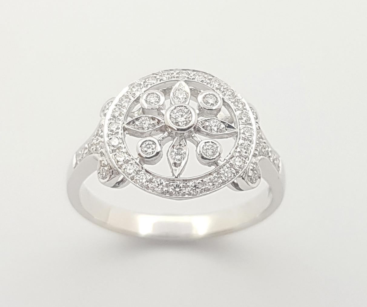 Diamond Ring set in 18K White Gold Settings For Sale 2