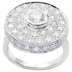 Diamantring aus 18 Karat Weißgold in Fassungen mit Diamanten